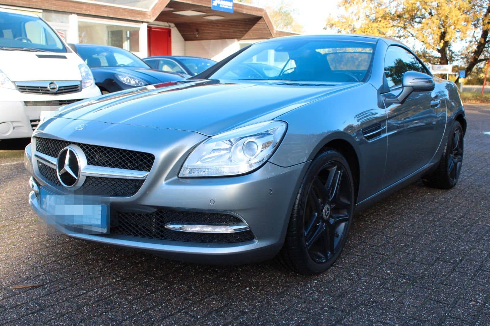 Mercedes-Benz SLK 350 Navi Leder Airscarf Sportpaket foto 5