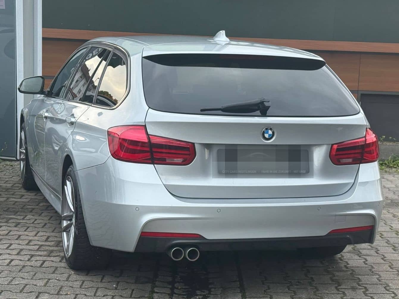 BMW 335 d xDrive M Sport +STEUERKETTE NEU+ HU/KD NEU foto 5