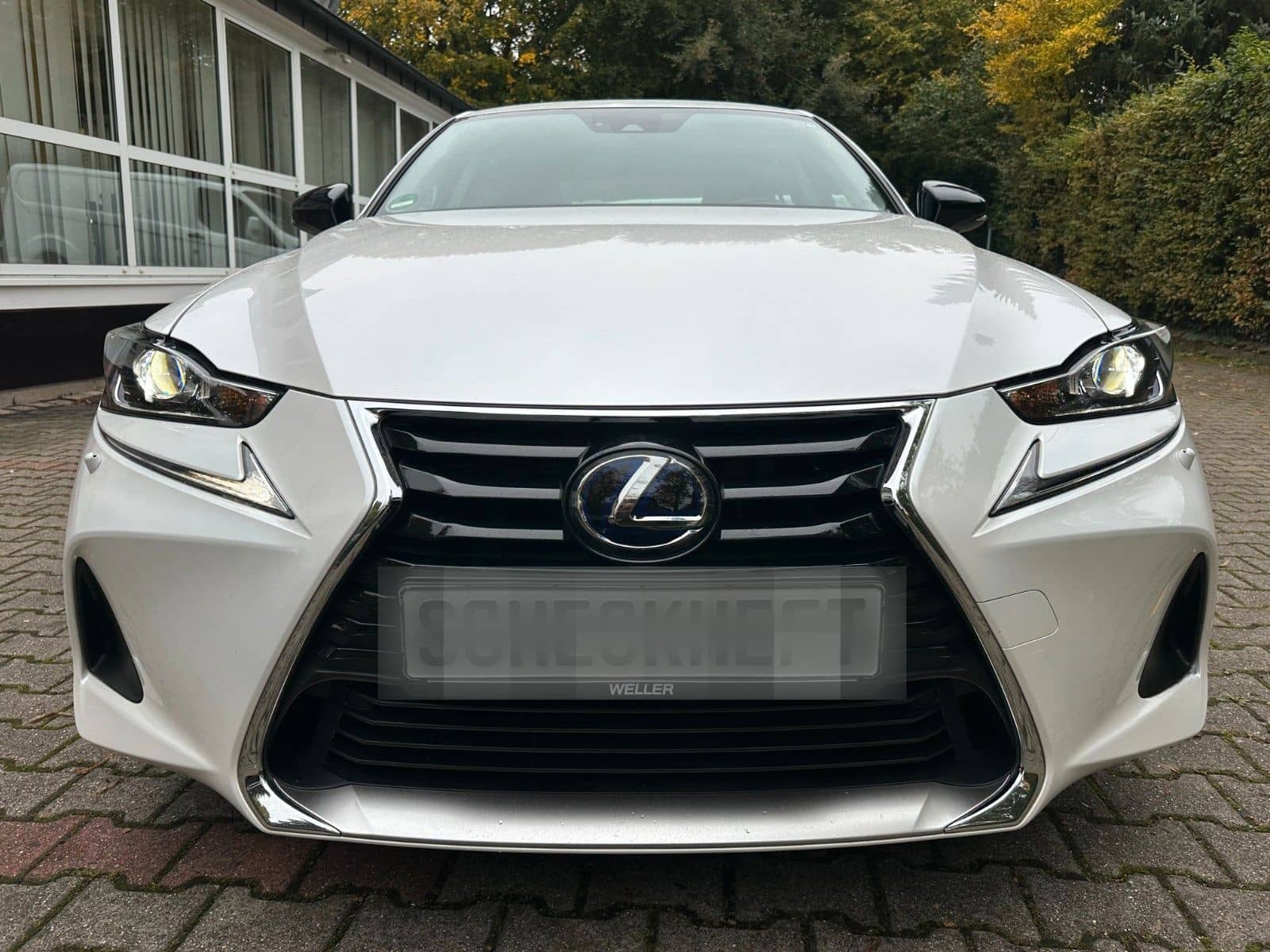 Lexus IS 300h Amazing Edition foto 2