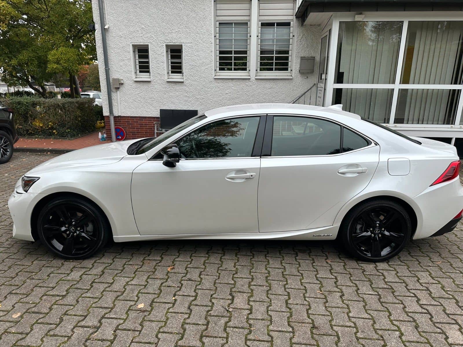 Lexus IS 300h Amazing Edition foto 12