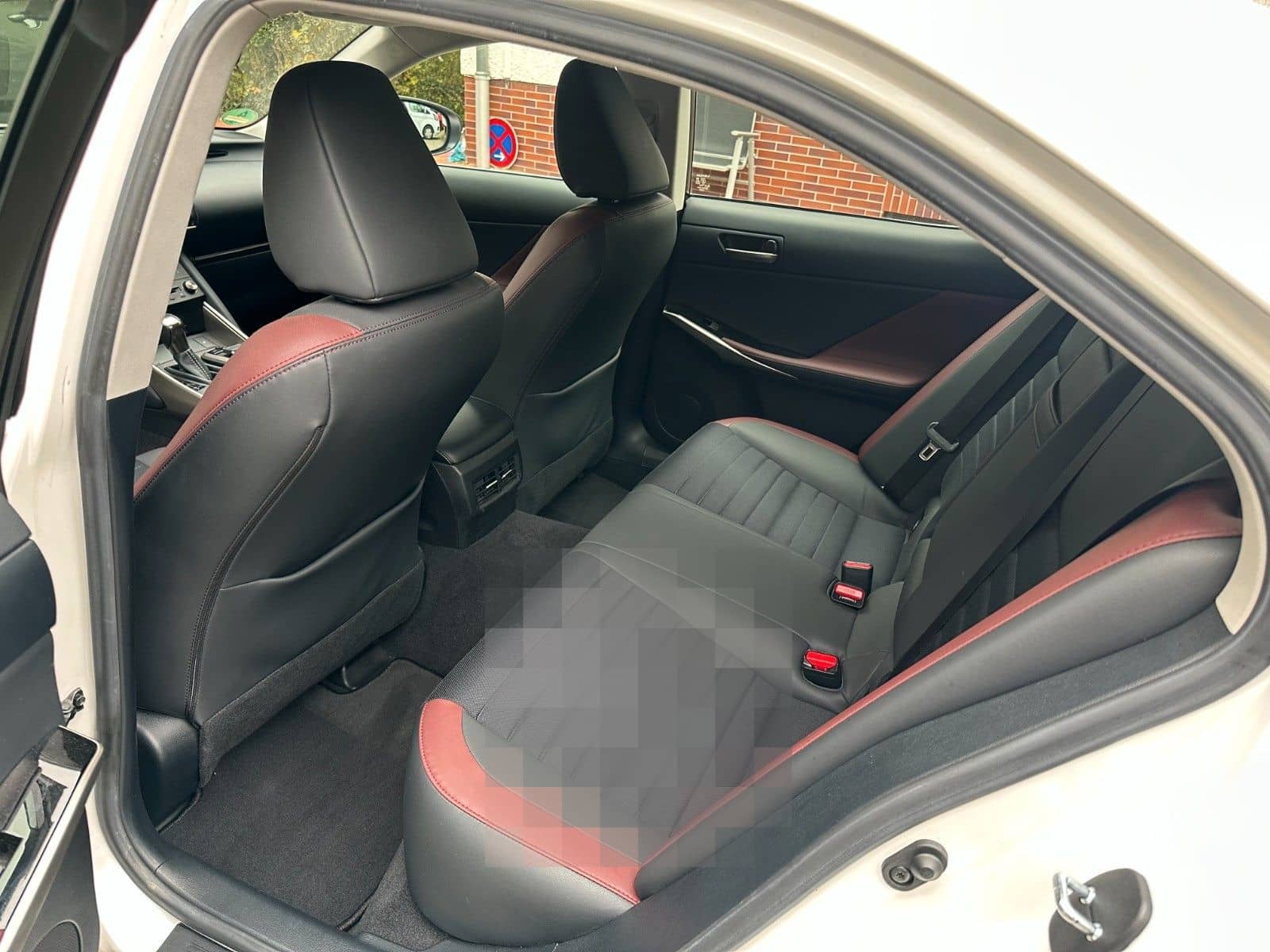 Lexus IS 300h Amazing Edition foto 16