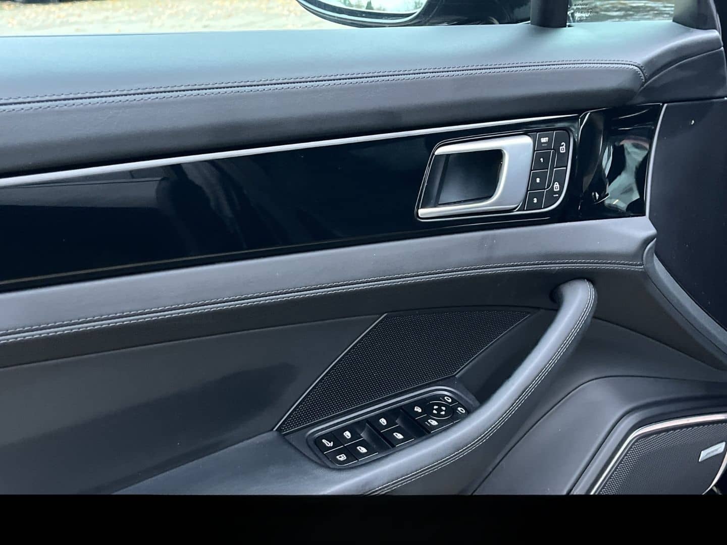 Porsche Panamera 4S E-Hybrid HA-Lenkung InnoDrive HeadUp foto 24