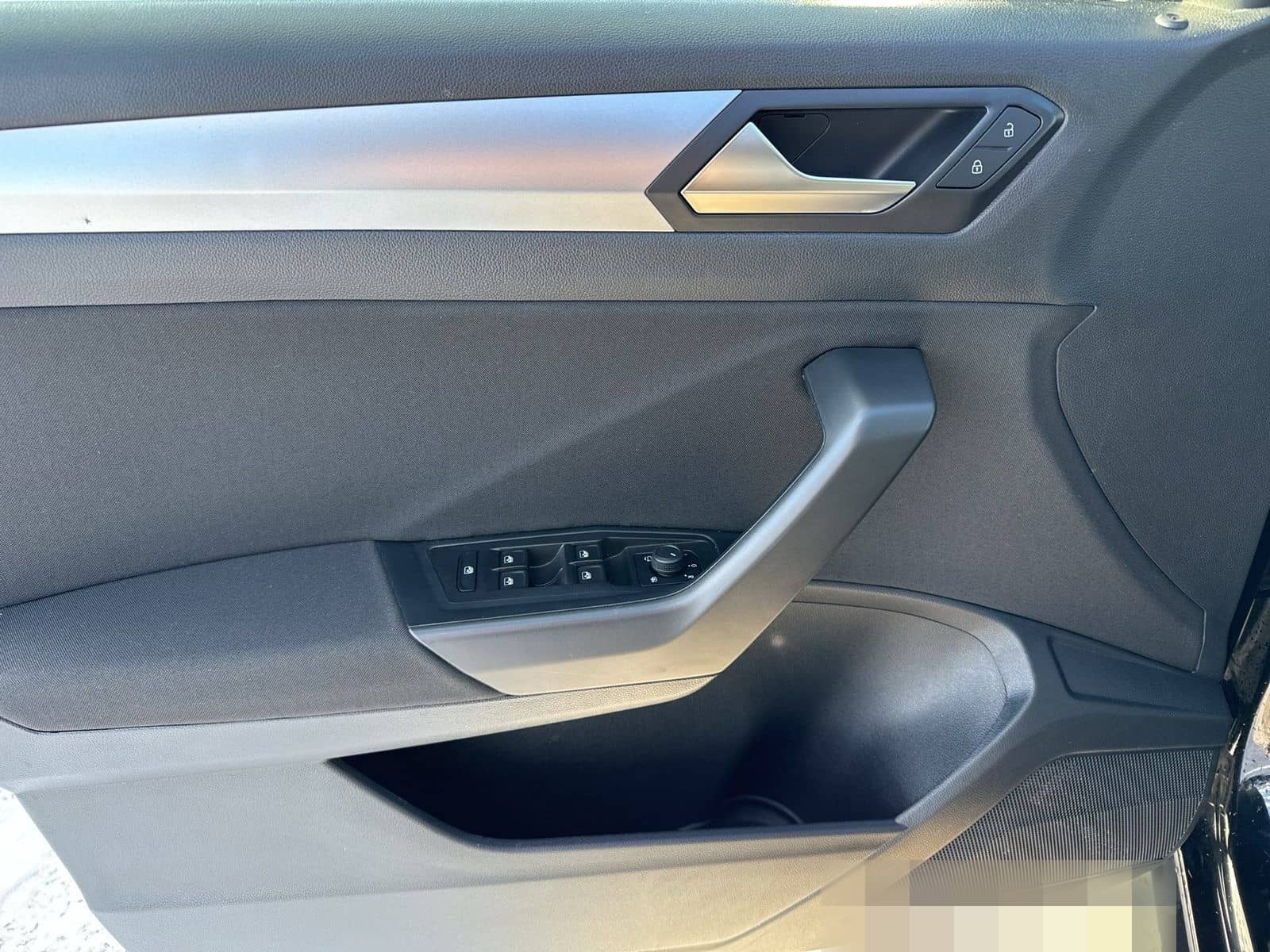 Volkswagen T-Roc Life TSi Black+CarPlay+LED+Navi+Virt+PDC foto 17