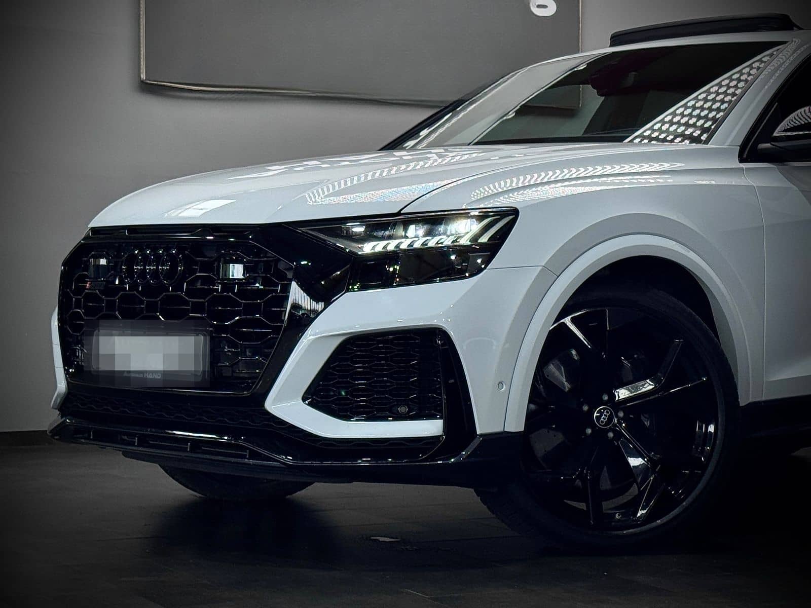Audi RSQ8*CARBON*MATRIX*ALLRADLENKUNG*HEAD-UP*2.HAND* foto 3