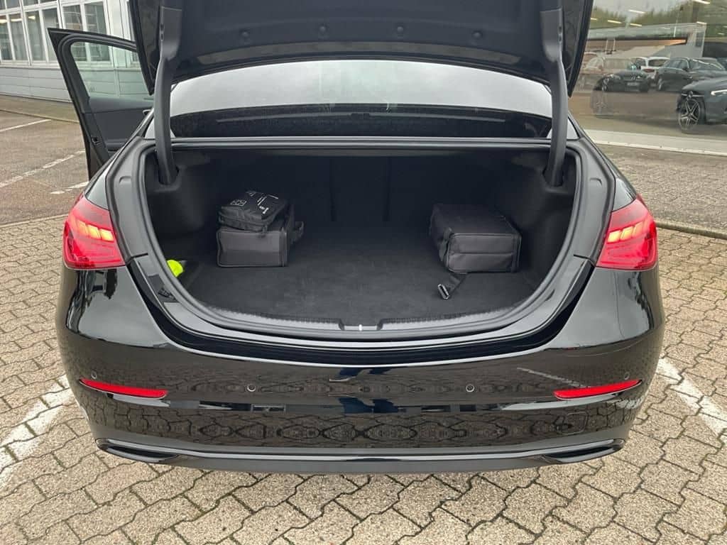 Mercedes-Benz C 300 e Pano Night SpurW AkustikGlas LM PDC SHZ foto 17