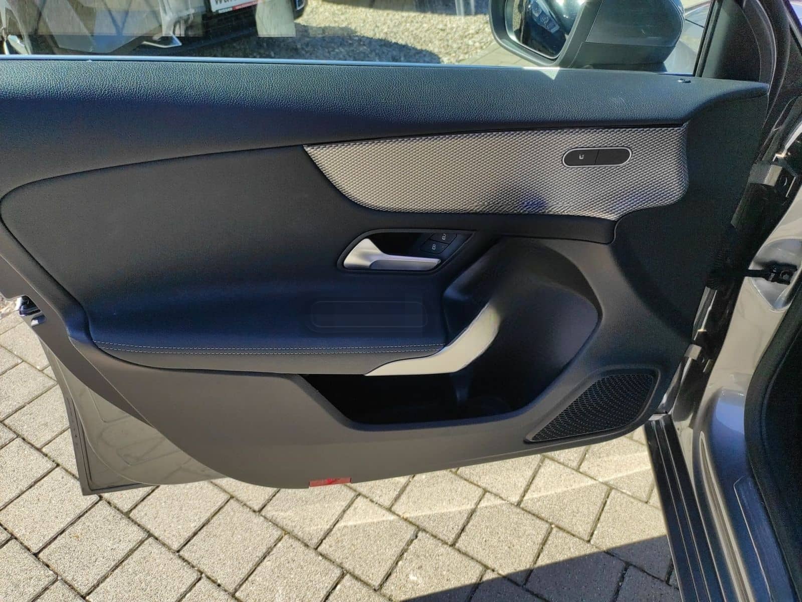 Mercedes-Benz A 180*1.3l*Progressive*Navi*SHZ*Parkassist foto 11