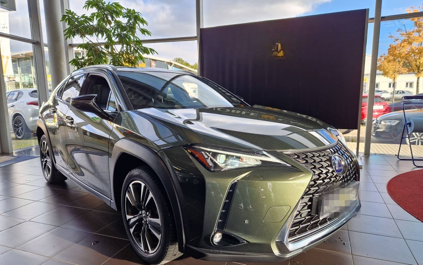 Lexus UX 250 h Style LED ALU foto 1