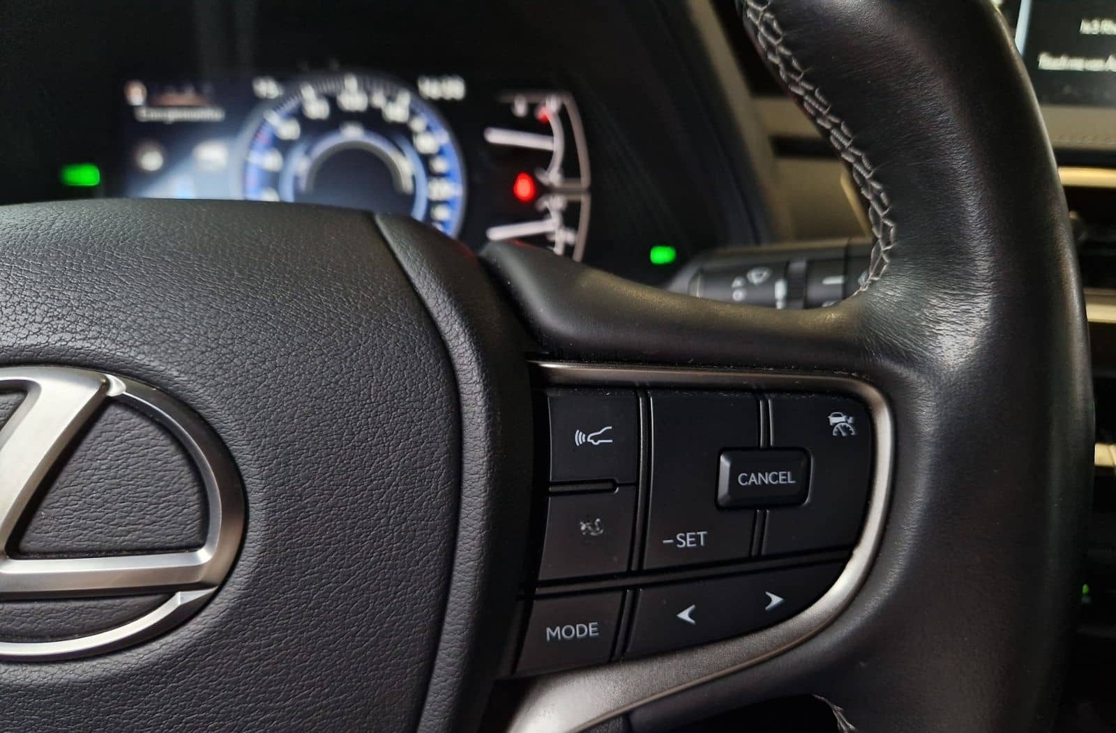 Lexus UX 250 h Style LED ALU foto 16