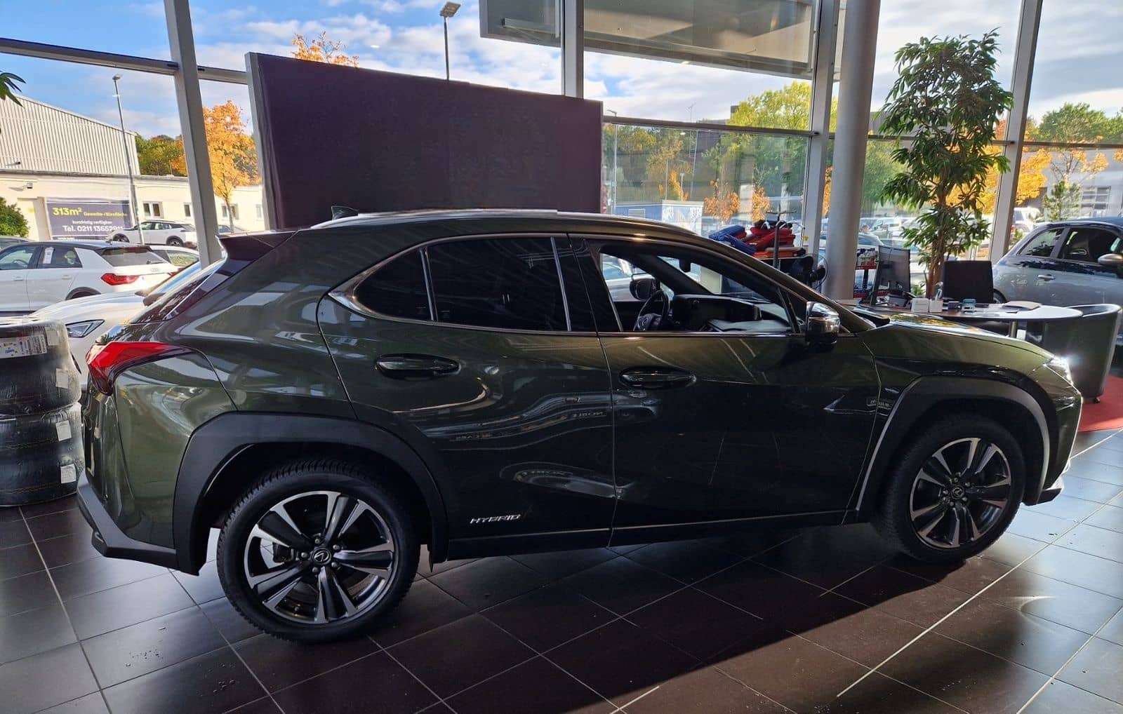 Lexus UX 250 h Style LED ALU foto 8