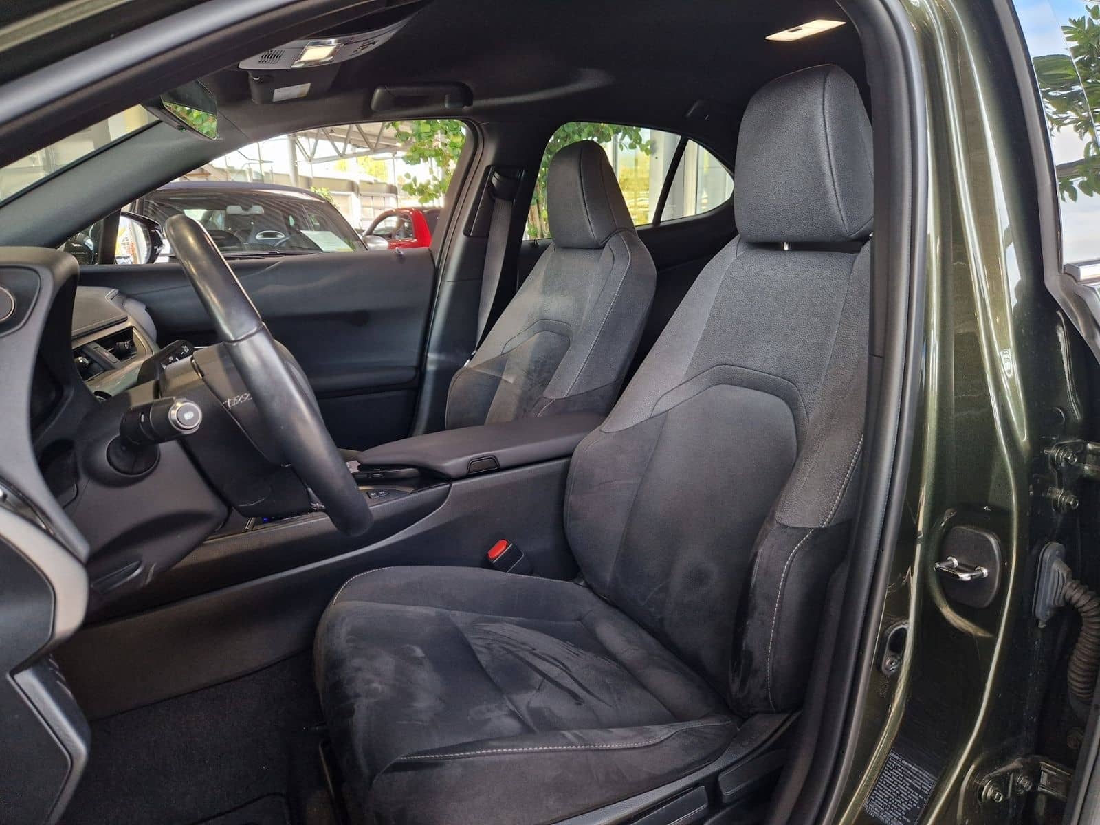 Lexus UX 250 h Style LED ALU foto 9