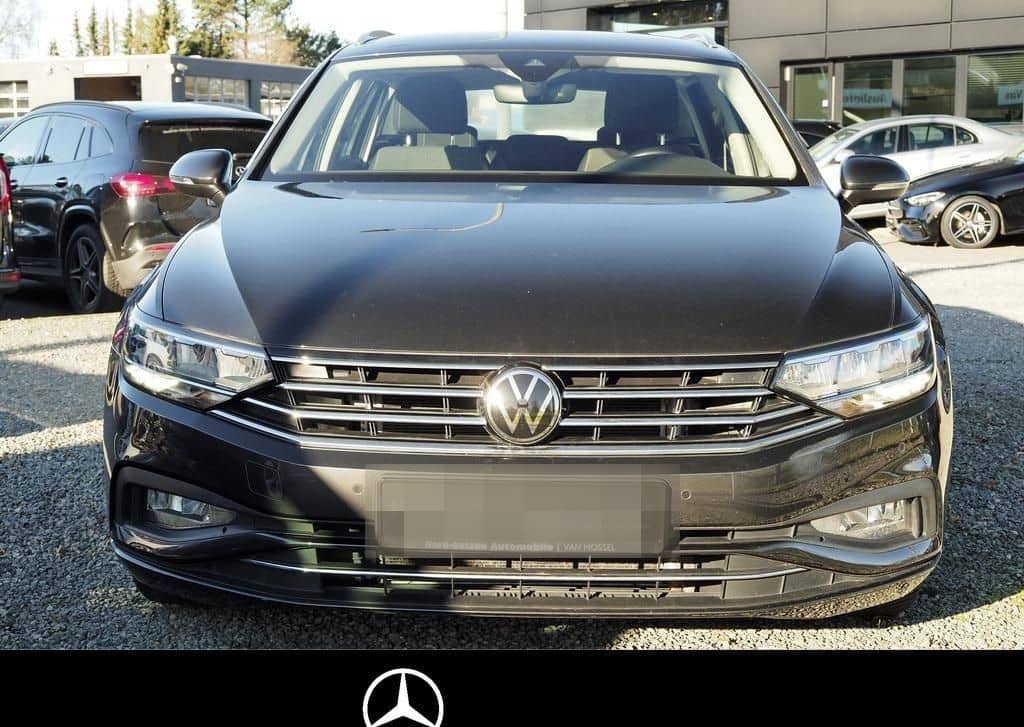 Volkswagen PASSAT VARIANT 1.5 TSI BUSINESS LED PDC NAVI DSG foto 2