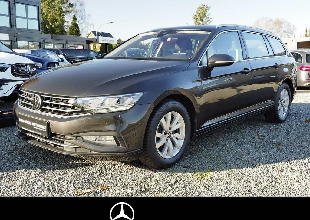 Volkswagen PASSAT VARIANT 1.5 TSI BUSINESS LED PDC NAVI DSG foto 6