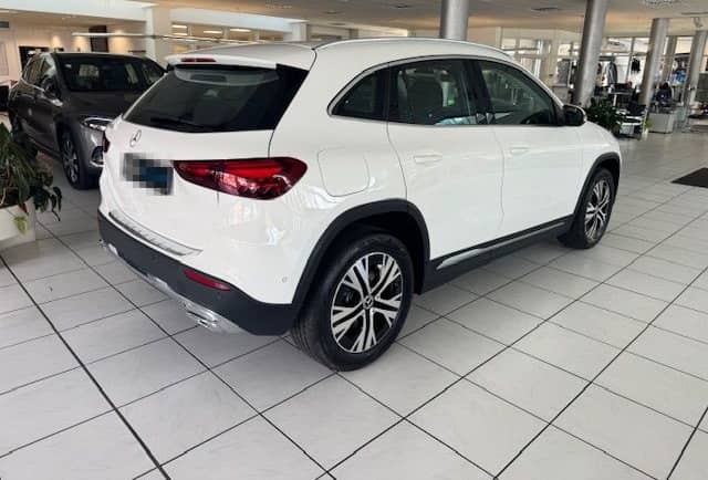 Mercedes-Benz GLA 250 e Progressive Line 11Kw Laden Winter Kam foto 6