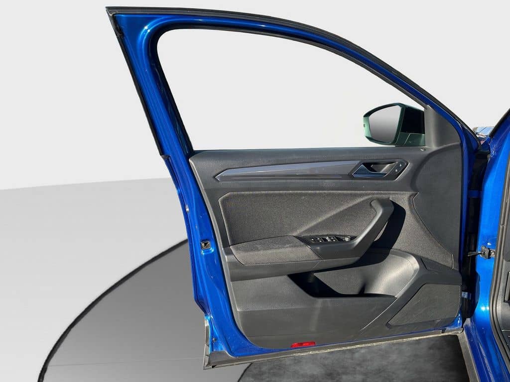 Volkswagen T-Roc Sport 1.5 TSI 110 kW DSG ACC LED NAVI AID foto 13