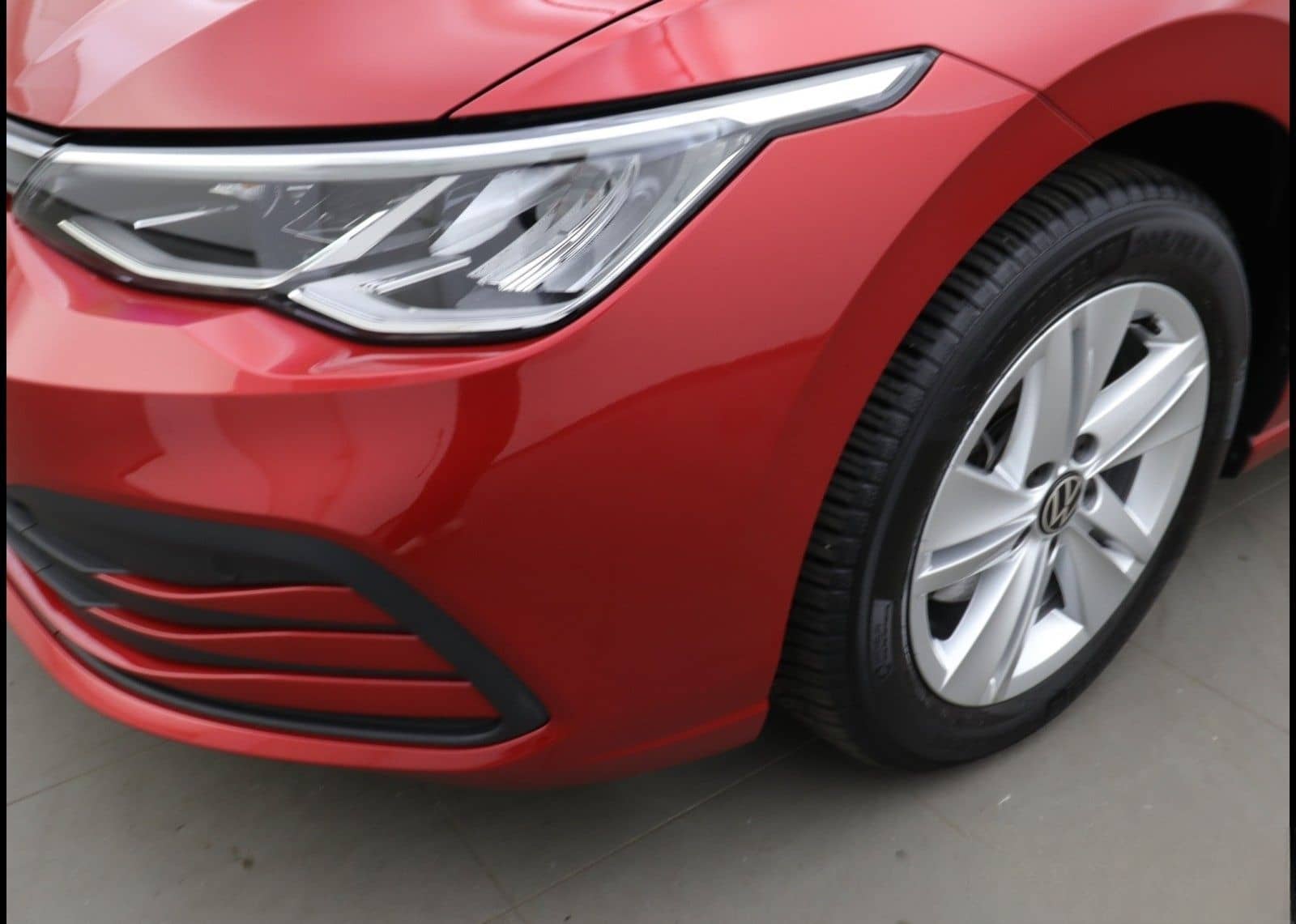 Volkswagen GOLF 8 LIFE 1.0 ETSI DSG (+ACC-RADAR+NAVI) LED foto 4