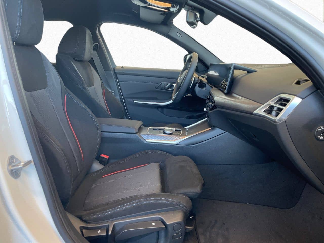 BMW 318i Touring M-Sport LED HIFI Sportpaket Navi foto 10