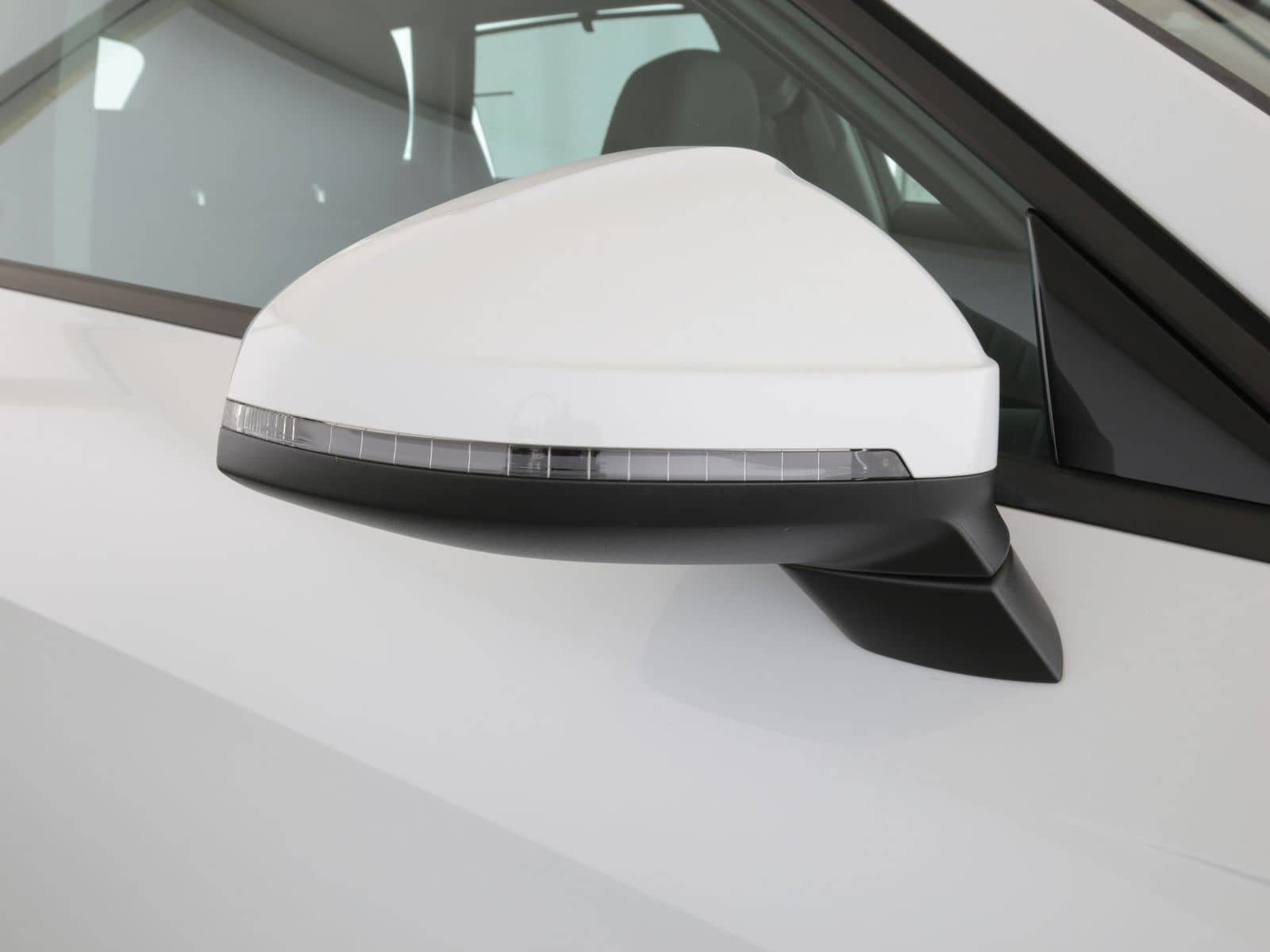 Audi A4 Avant 40 TFSI quattro advanced  Navi Leder AH foto 20