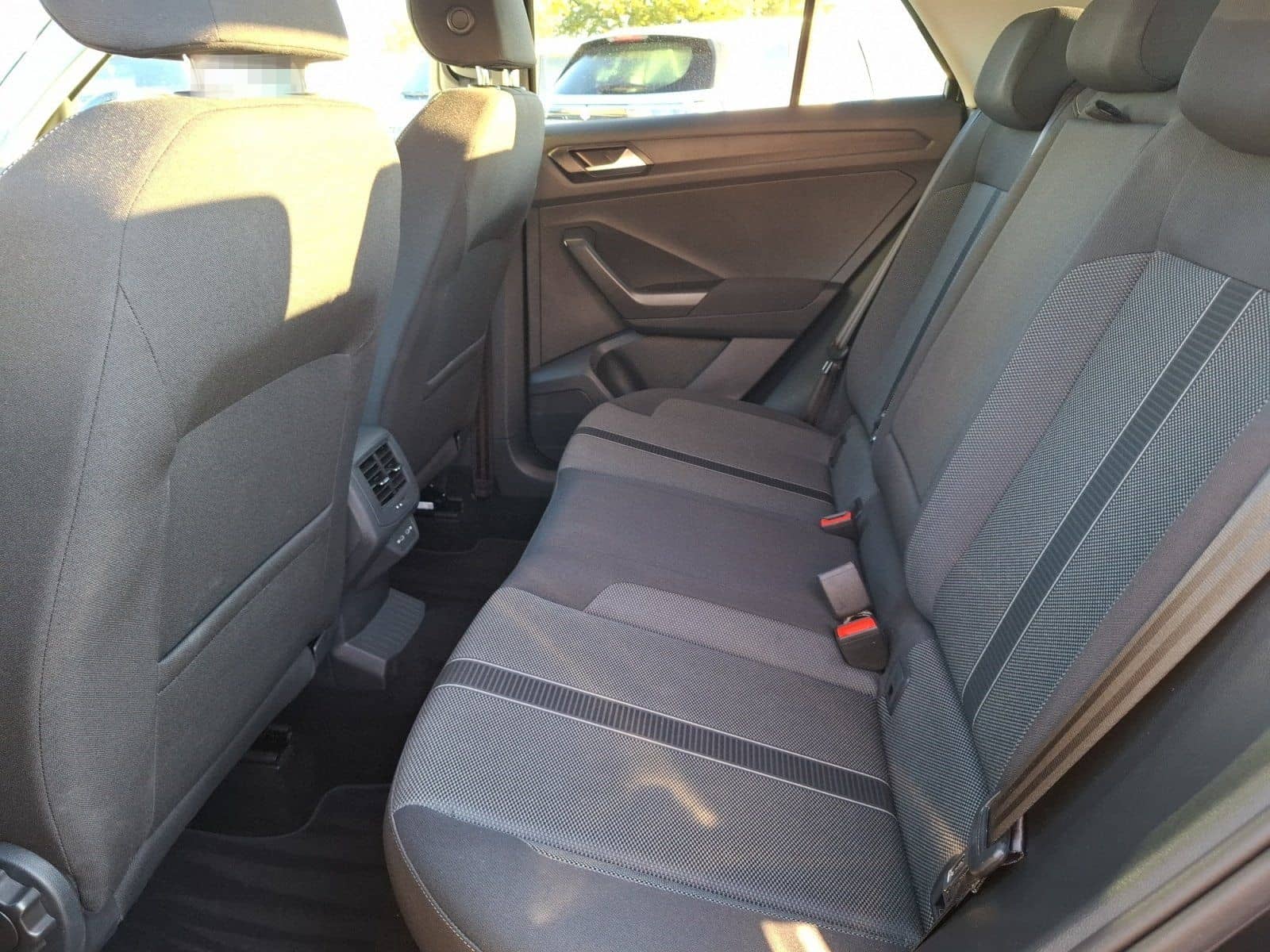 Volkswagen T-Roc 1.0 TSI Life LED CARPLAY+ANDROID-AUTO foto 7