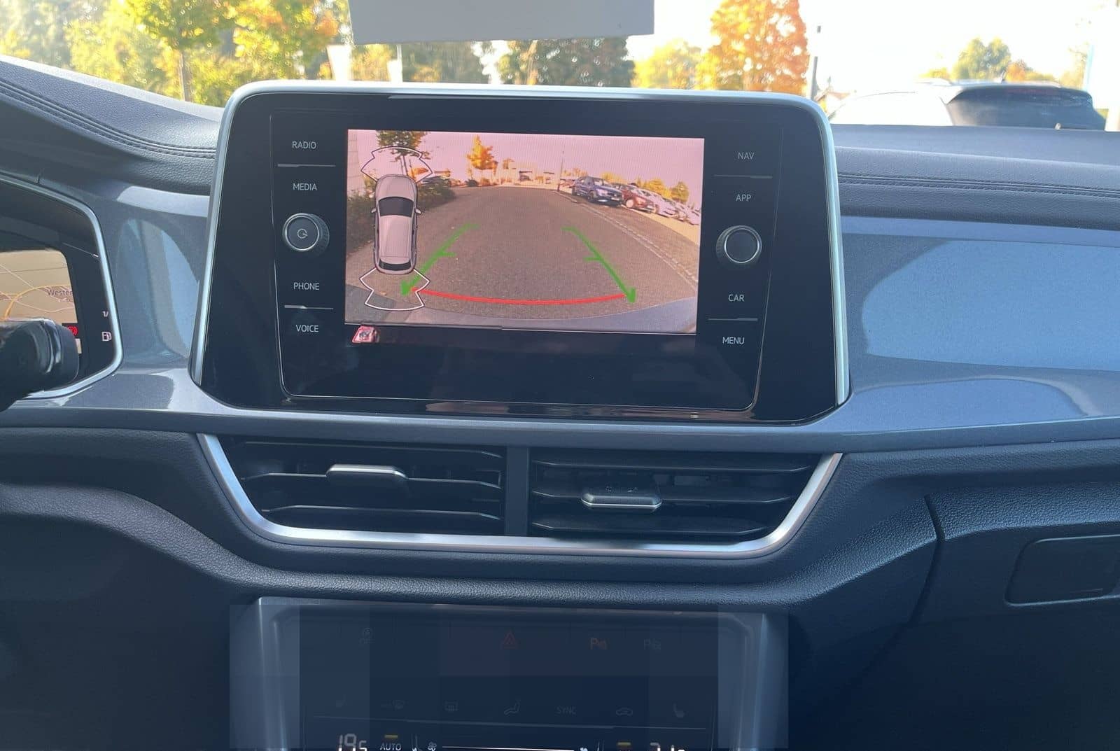 Volkswagen T-Roc 1,0 TSI Style NAVI+ELE.HECKKLAPPE+RÜCK.KAM foto 14