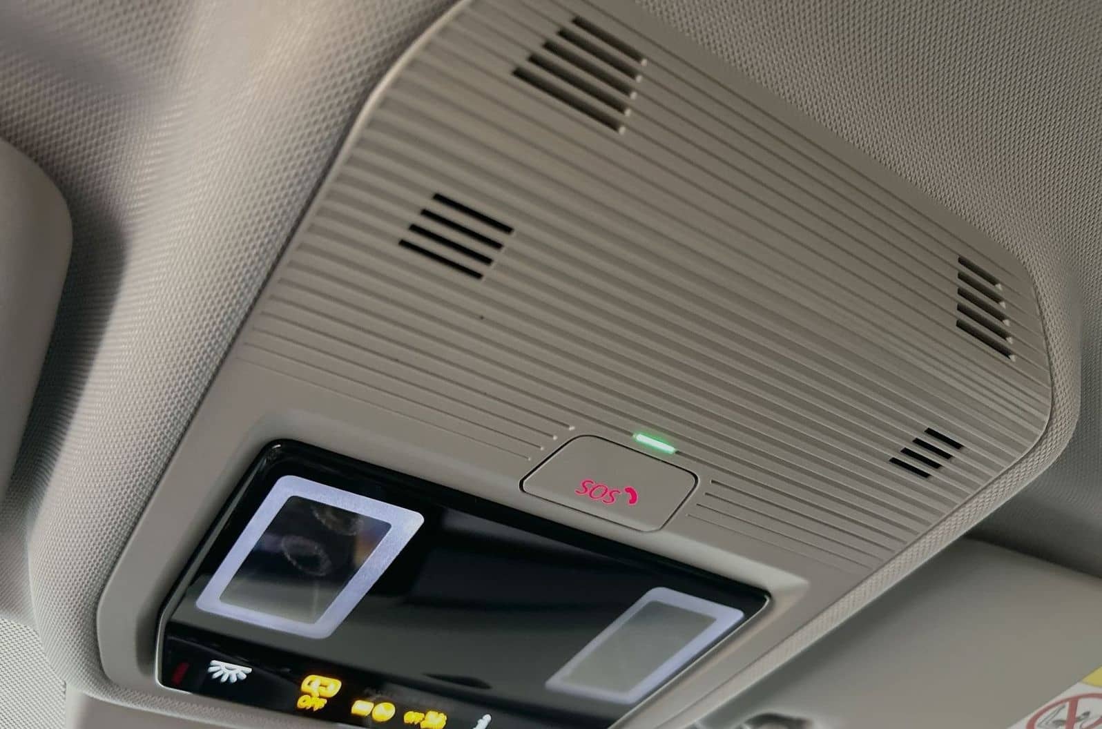 Volkswagen Golf VIII Lim. 1.5 eTSI DSG Active LED RFK Sitzh foto 14