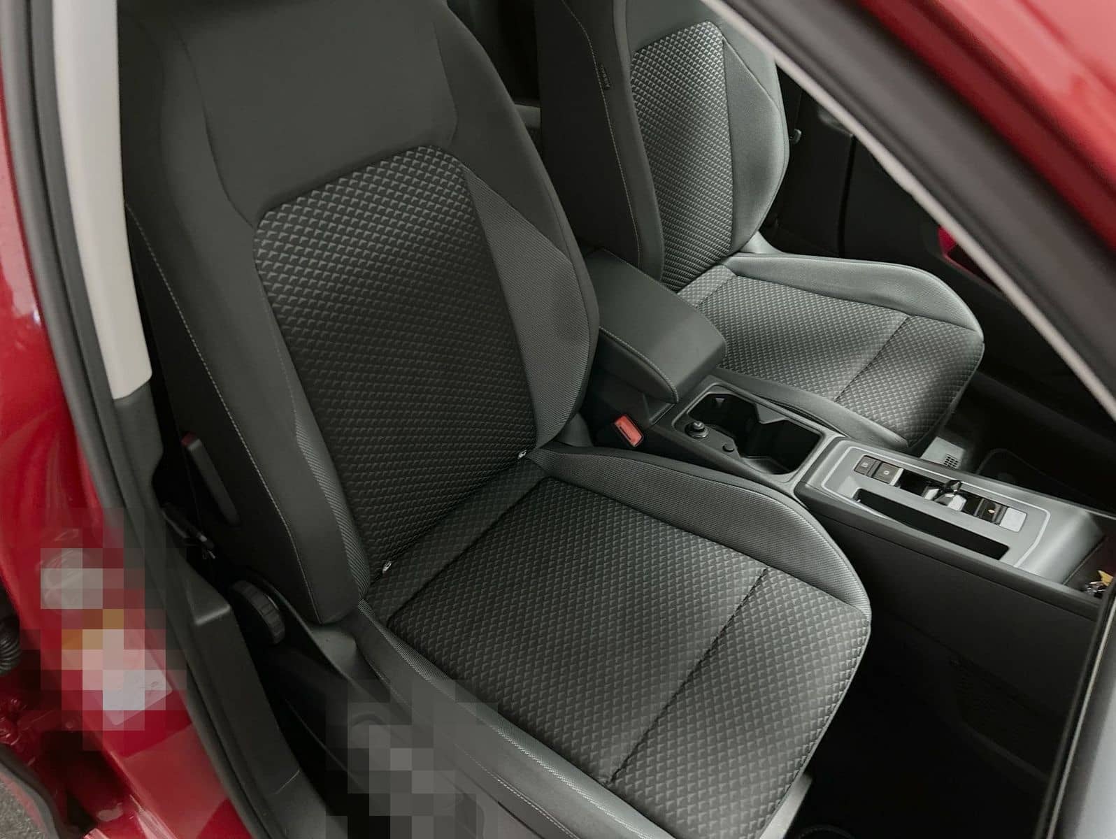 Volkswagen Golf VIII Lim. 1.5 eTSI DSG Active LED RFK Sitzh foto 23