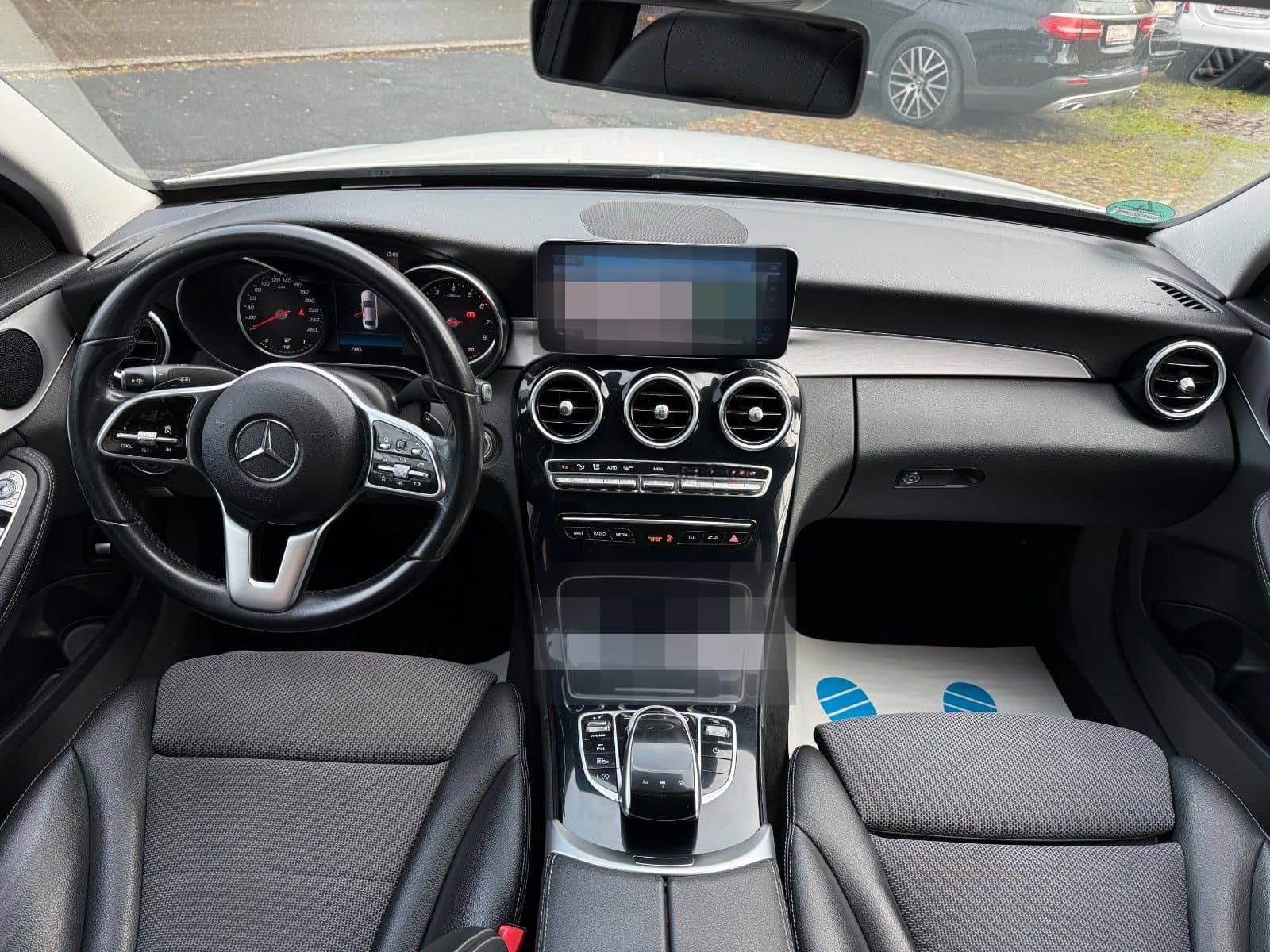 Mercedes-Benz C 180 Avantgarde NAVI/KAMERA/LED/TOTWINKEL/AMBIE foto 11