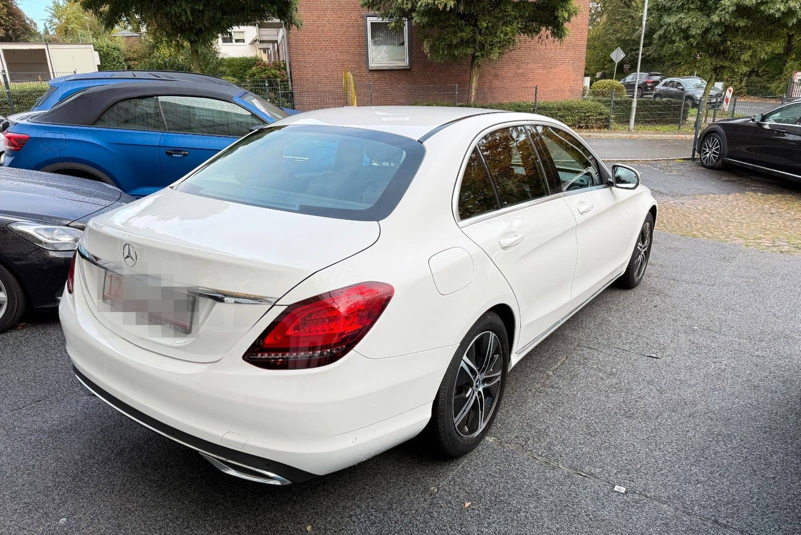 Mercedes-Benz C 180 Avantgarde NAVI/KAMERA/LED/TOTWINKEL/AMBIE foto 4