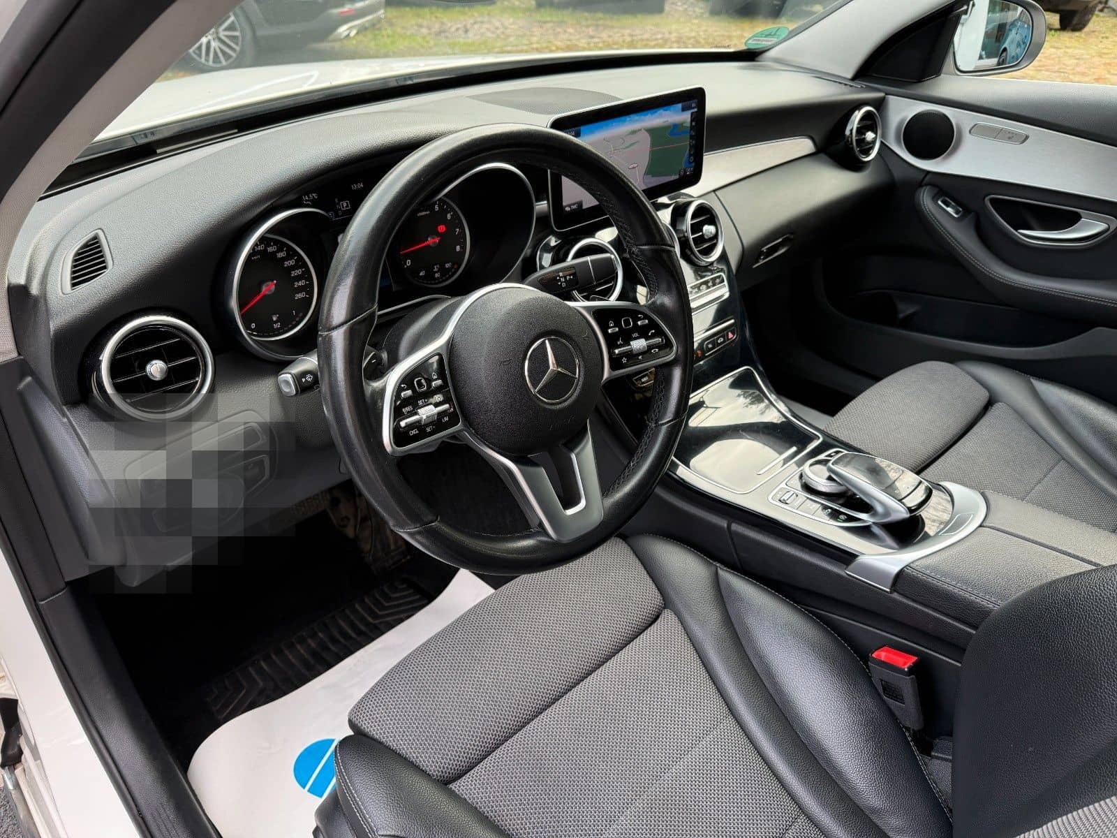 Mercedes-Benz C 180 Avantgarde NAVI/KAMERA/LED/TOTWINKEL/AMBIE foto 10
