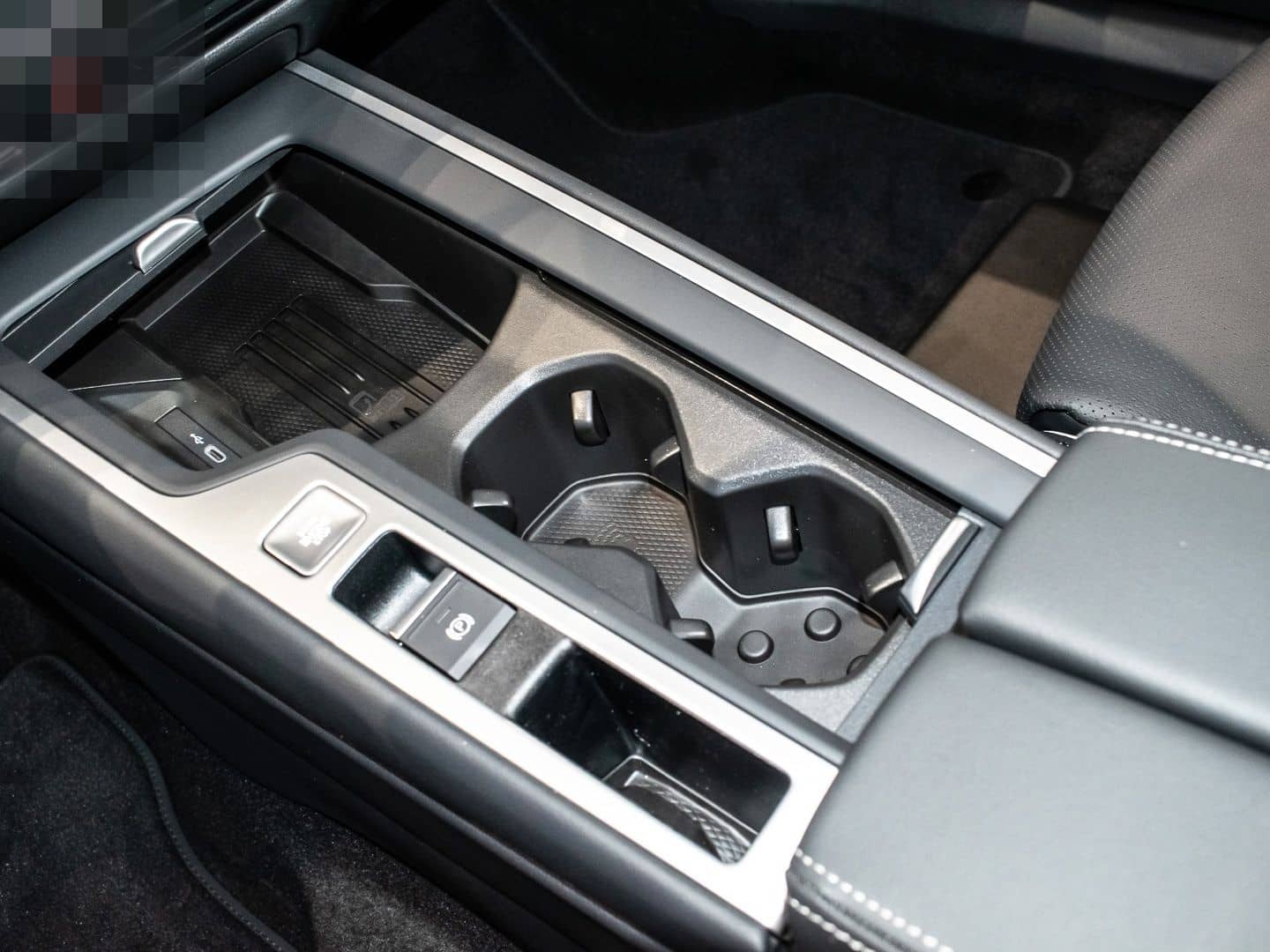 Volkswagen Passat Business 1.5 l eTSI OPF DSG NAVI/PANO foto 9