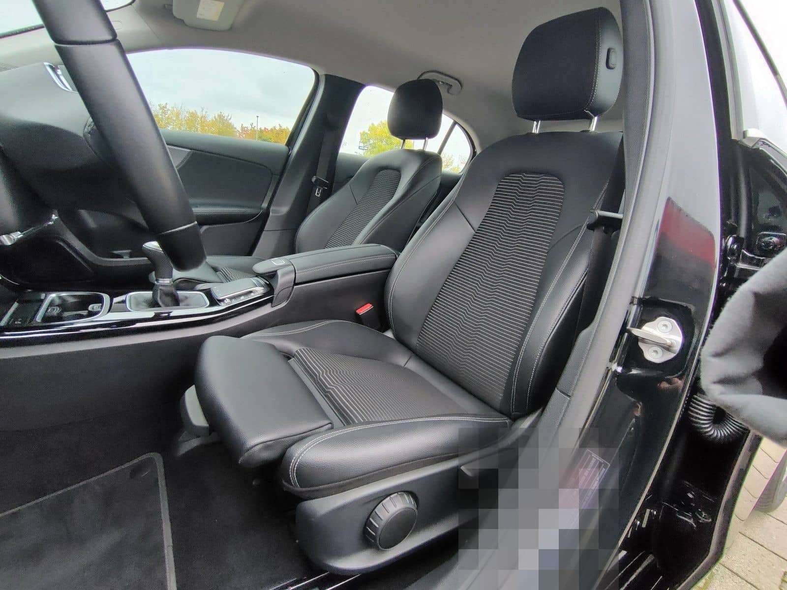 Mercedes-Benz A-Klasse 180 A *Navi*MBUX*CarPlay*Qi*APA*SHZ* foto 16