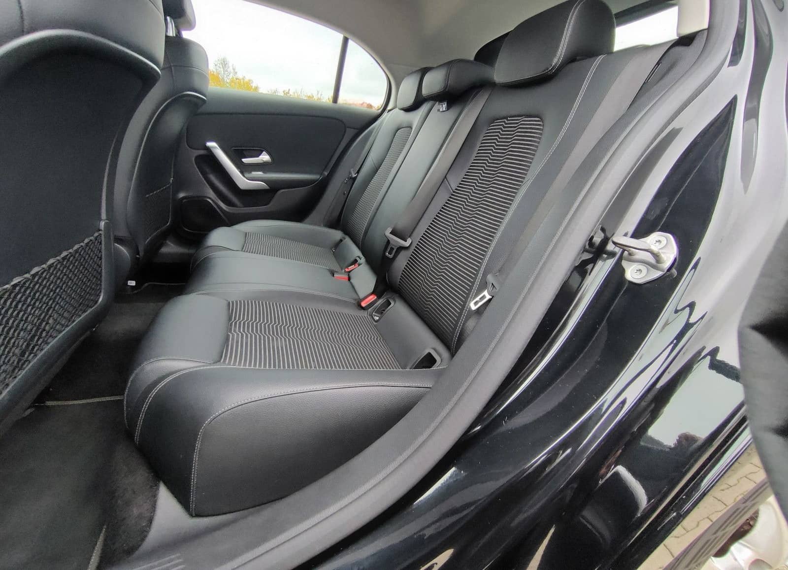 Mercedes-Benz A-Klasse 180 A *Navi*MBUX*CarPlay*Qi*APA*SHZ* foto 17