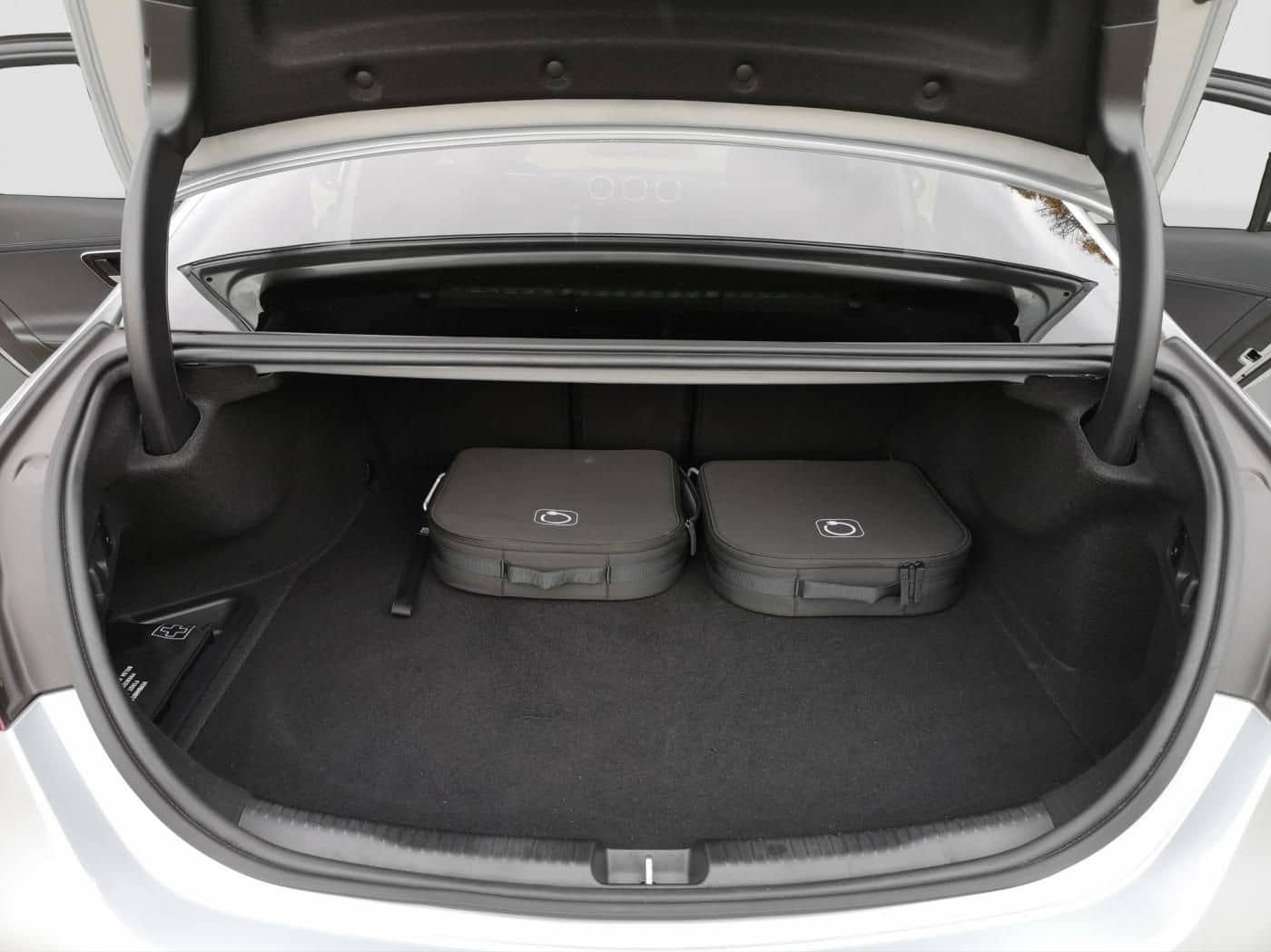 Mercedes-Benz C 300 e AMG*Burmester*SpurH*Night-Paket*LED*SHZ* foto 18