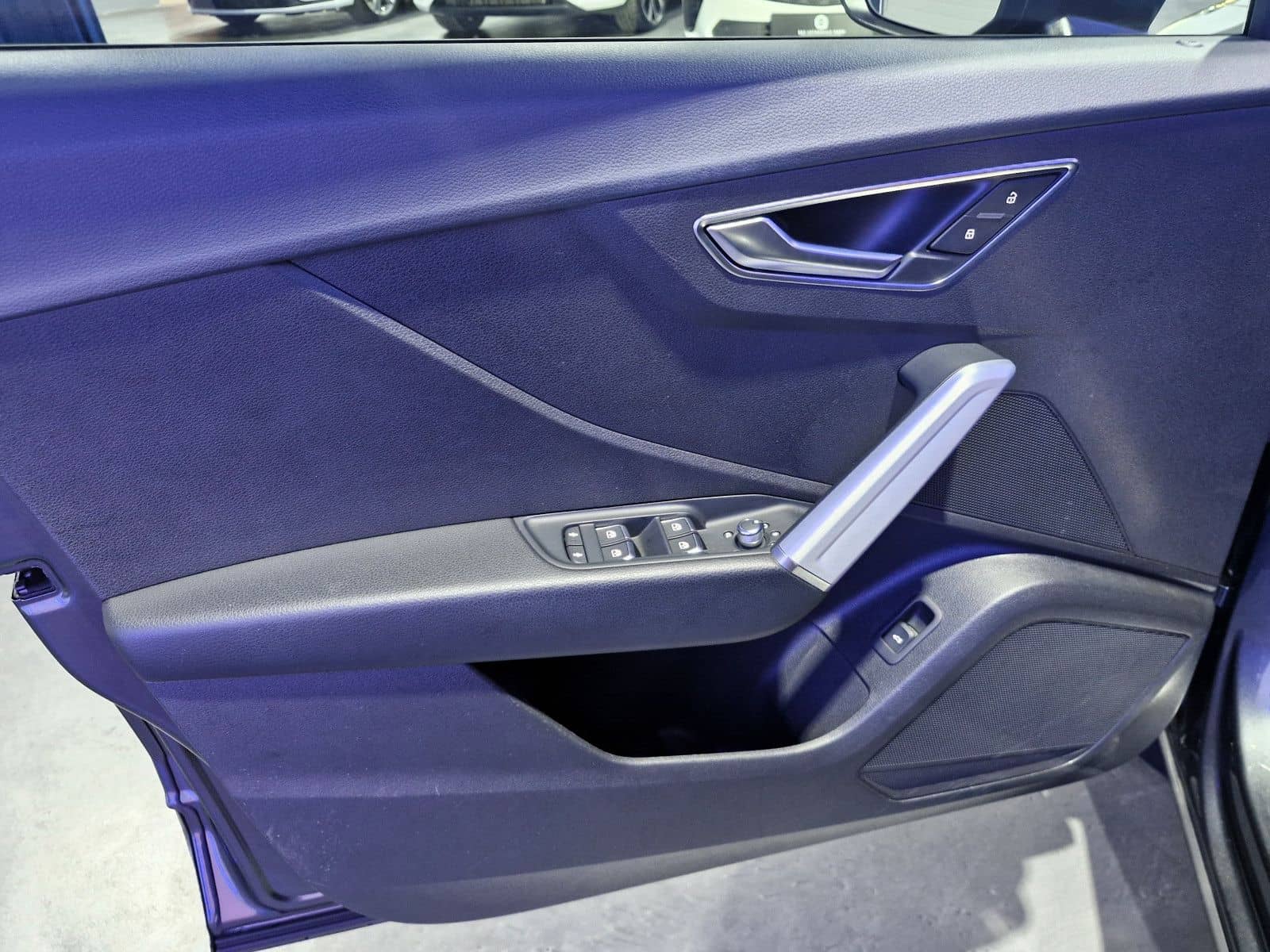 Audi Q2 1.4 TFSI S LINE / LED/LEDER/18 ZOLL/ foto 24