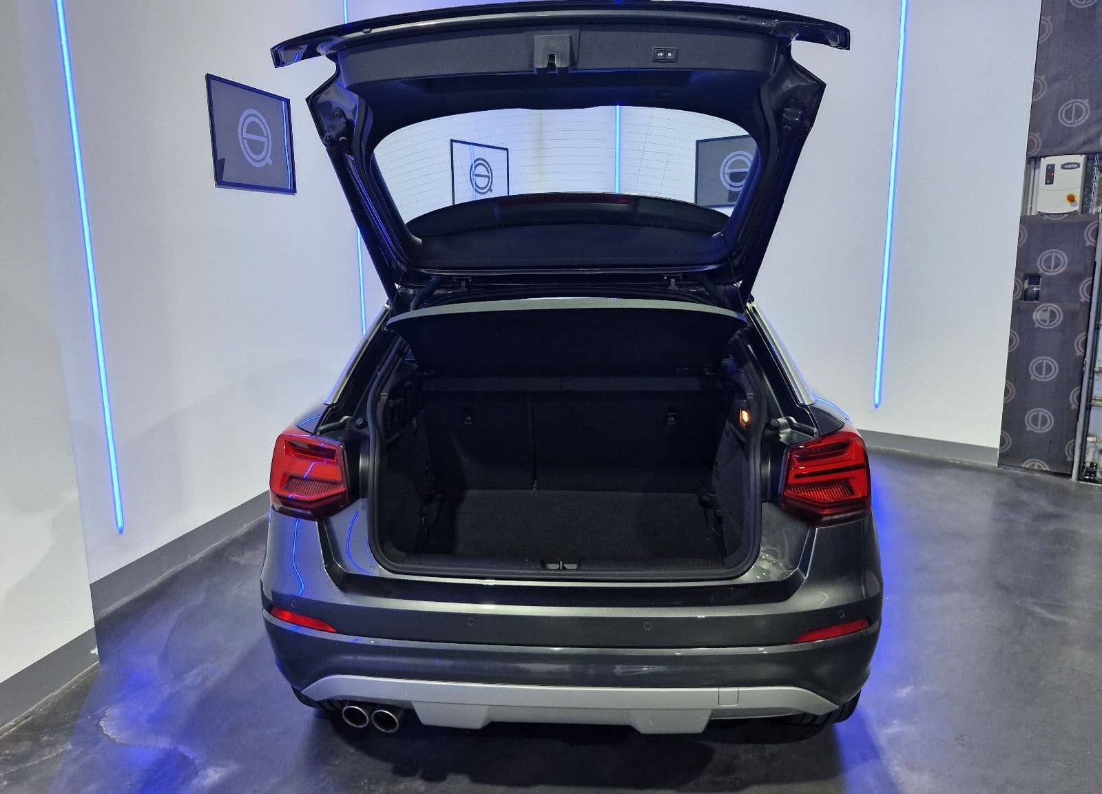 Audi Q2 1.4 TFSI S LINE / LED/LEDER/18 ZOLL/ foto 10