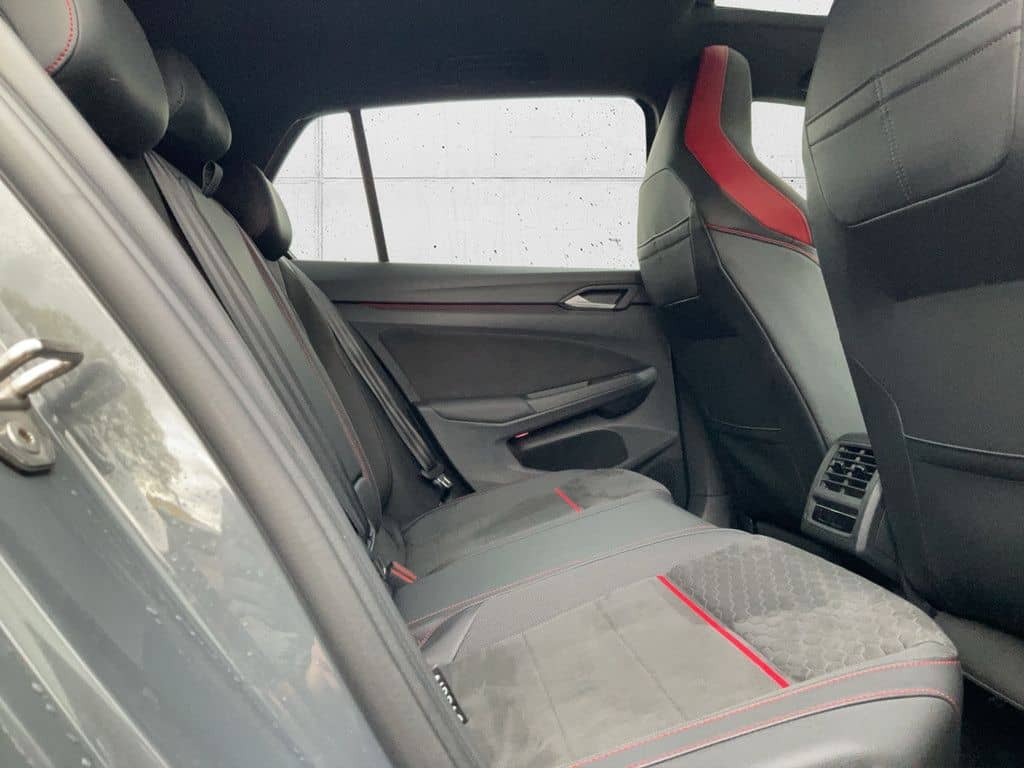 Volkswagen Golf VIII Clubsport 2.0 TSI HUD Pano Navi Kamera foto 11