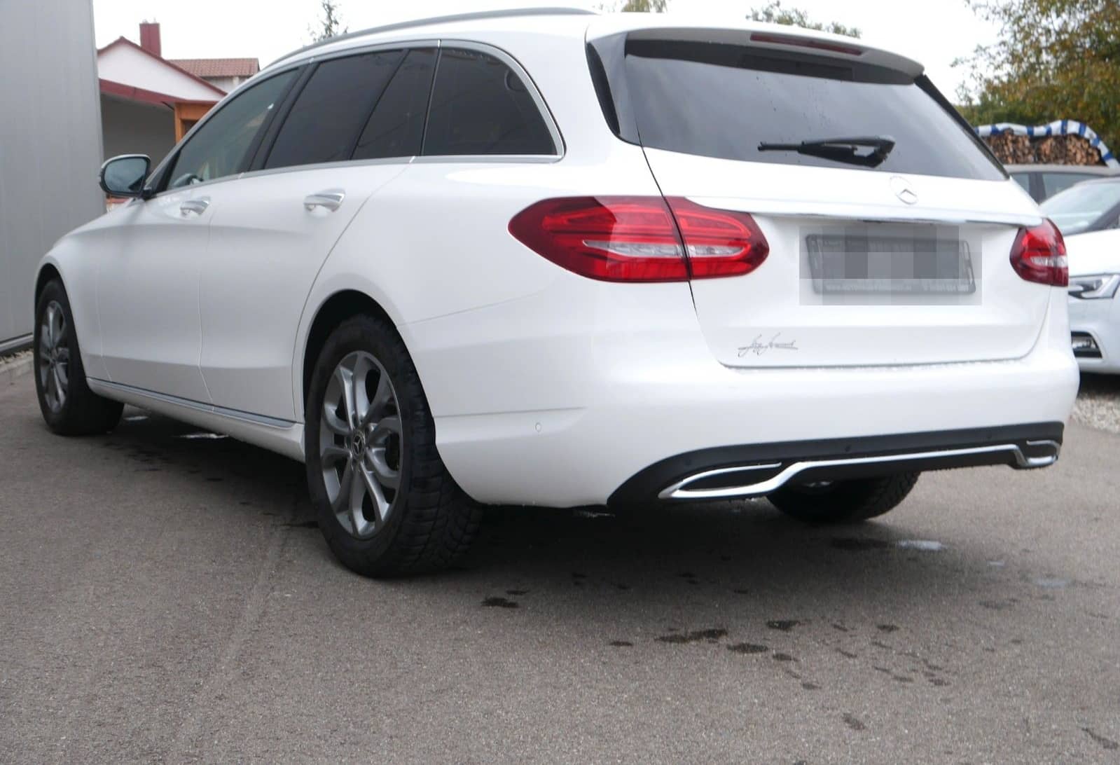 Mercedes-Benz C 200 T CGI Avantgarde NAVI/LED/KEYLESS/SPUR foto 2