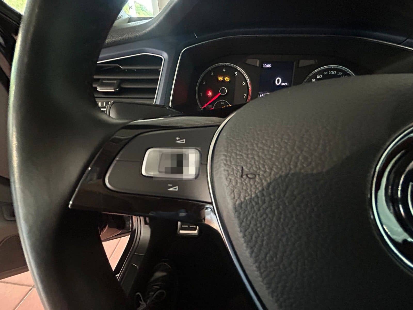 Volkswagen T-ROC 1.5 TSI United*NAVI*APP-CON*CLIMATRONIC* foto 16