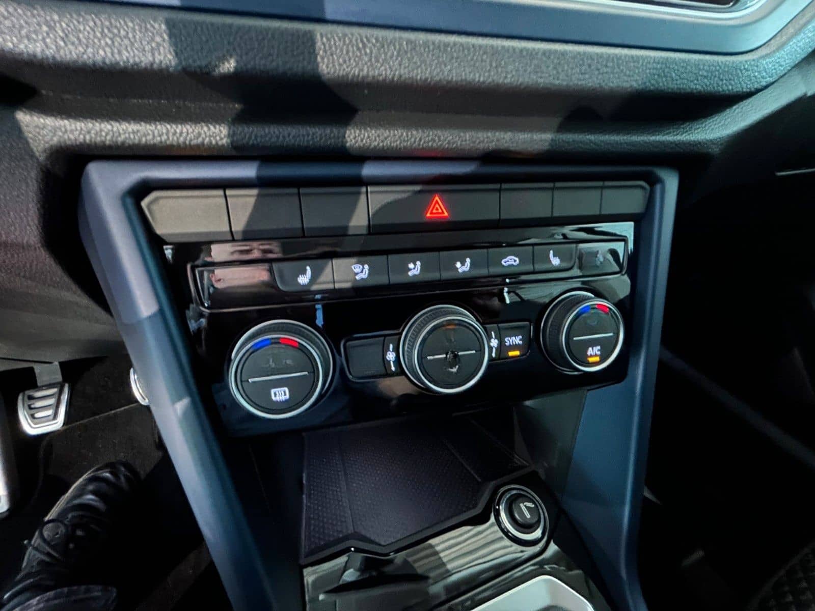 Volkswagen T-ROC 1.5 TSI United*NAVI*APP-CON*CLIMATRONIC* foto 24