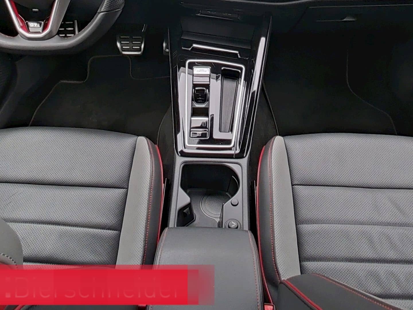 Volkswagen Golf GTI 8 2.0 TSI DSG Clubsport Black Style PAN foto 15