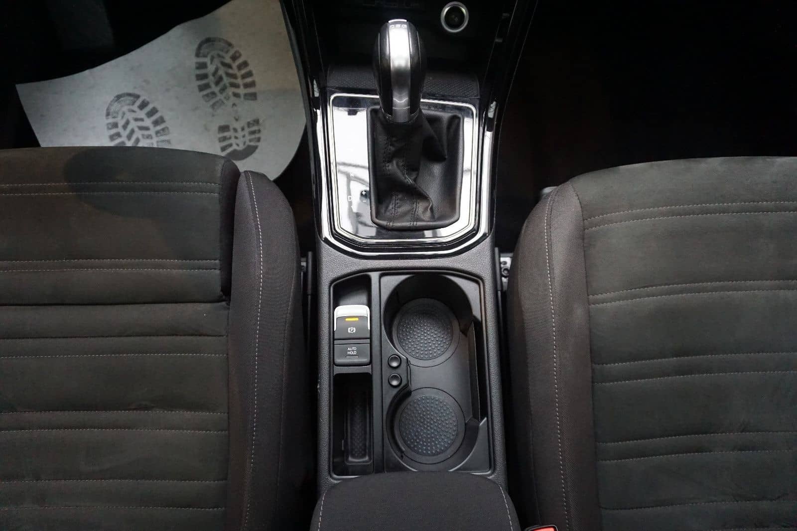 Volkswagen Touran Highline AUTOMATIK, NAVI, STANDHEIZUNG foto 11