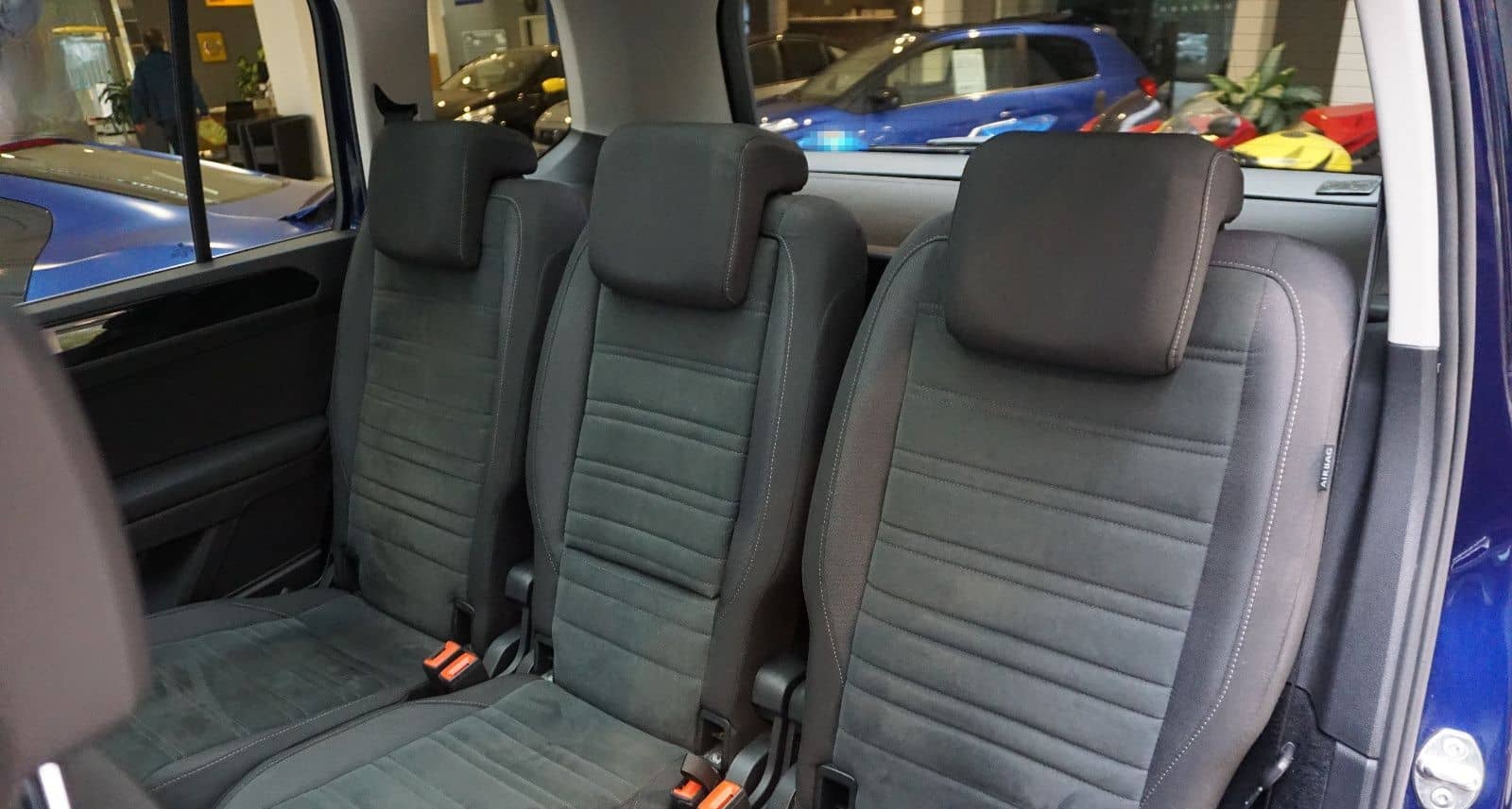 Volkswagen Touran Highline AUTOMATIK, NAVI, STANDHEIZUNG foto 19