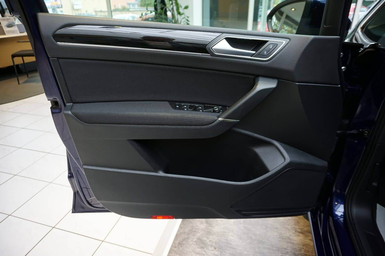 Volkswagen Touran Highline AUTOMATIK, NAVI, STANDHEIZUNG foto 20