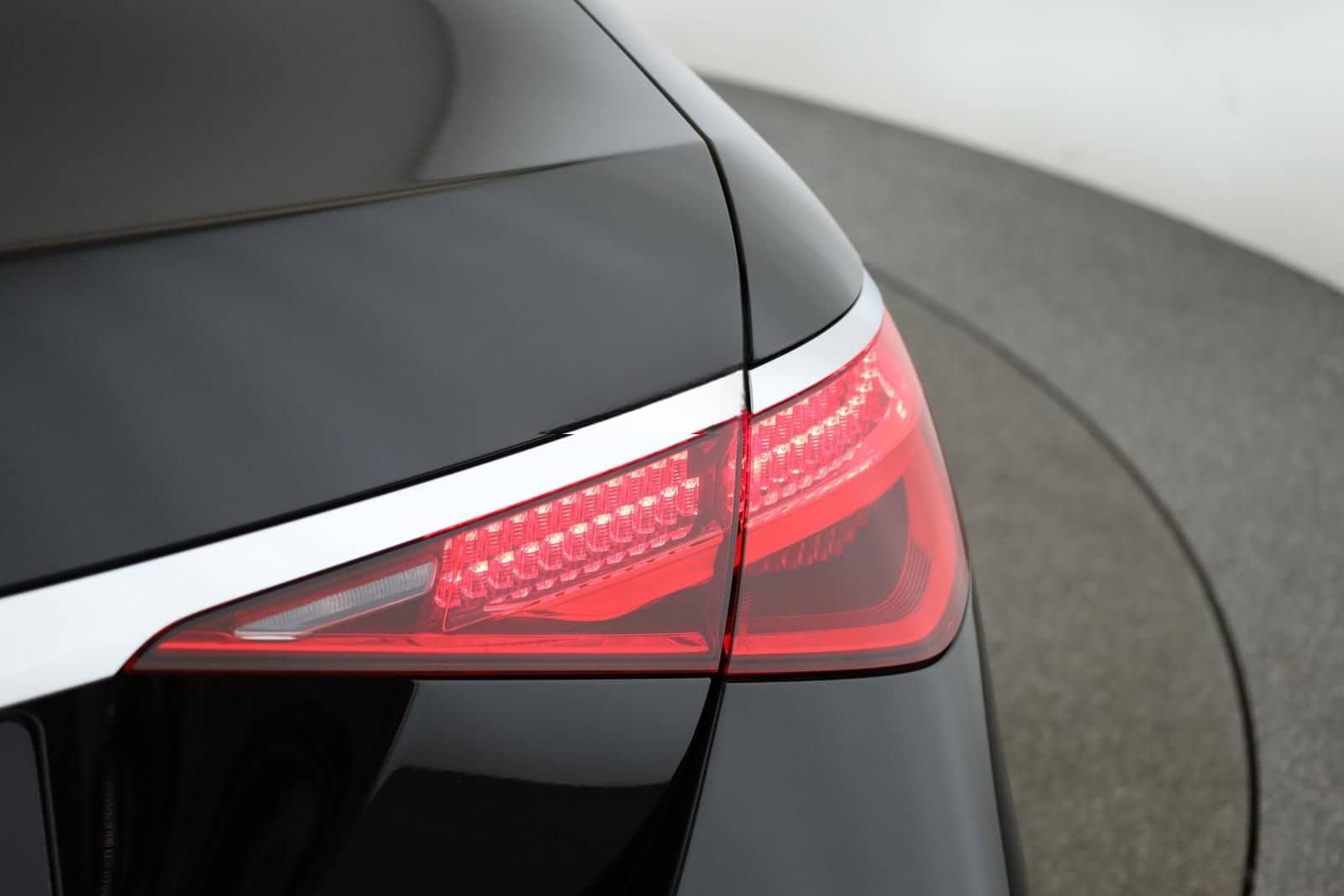 Mercedes-Benz S 580 lang AMG DIGITAL Pano HUD HighEndFond 21" foto 10