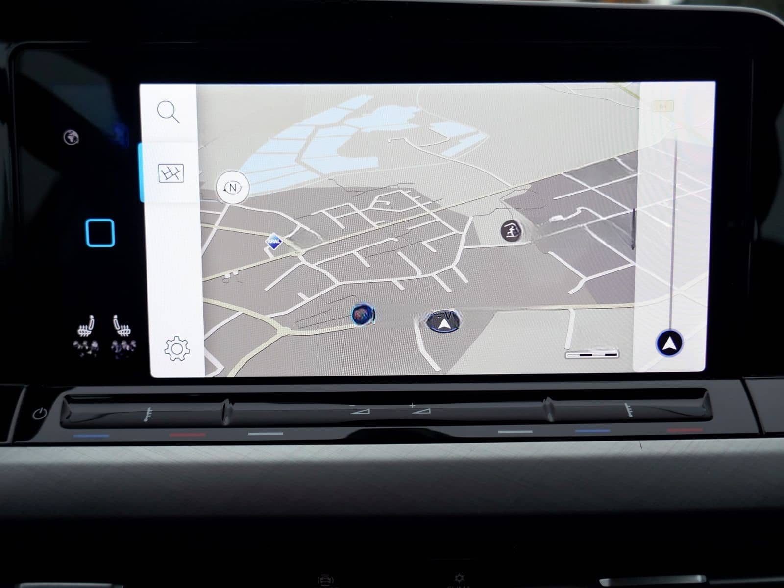 Volkswagen Golf VIII Life 2.0 TDI | LED PDC ACC Navi foto 14