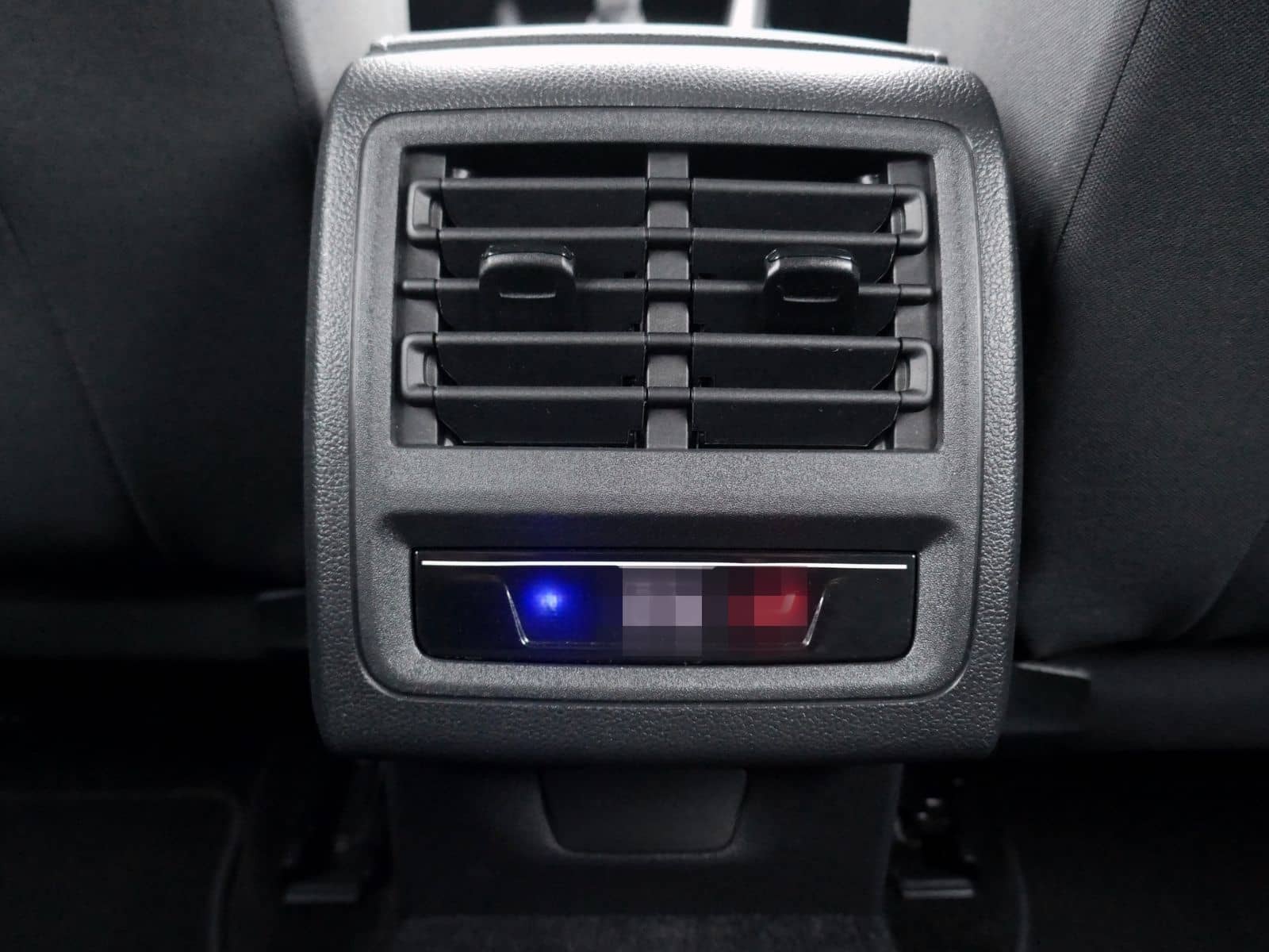 Volkswagen Golf VIII Life 2.0 TDI | LED PDC ACC Navi foto 19