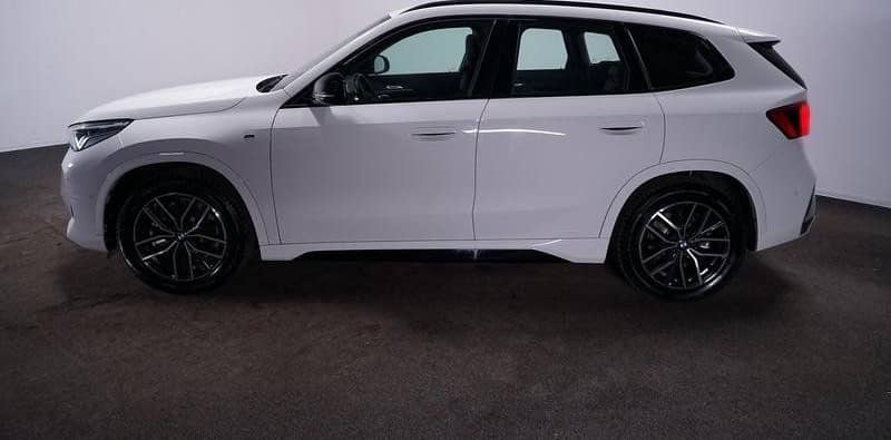 BMW iX1 xDrive 30 M-Sport 70kWh RFK/LED/NAVI/CARPLAY foto 5