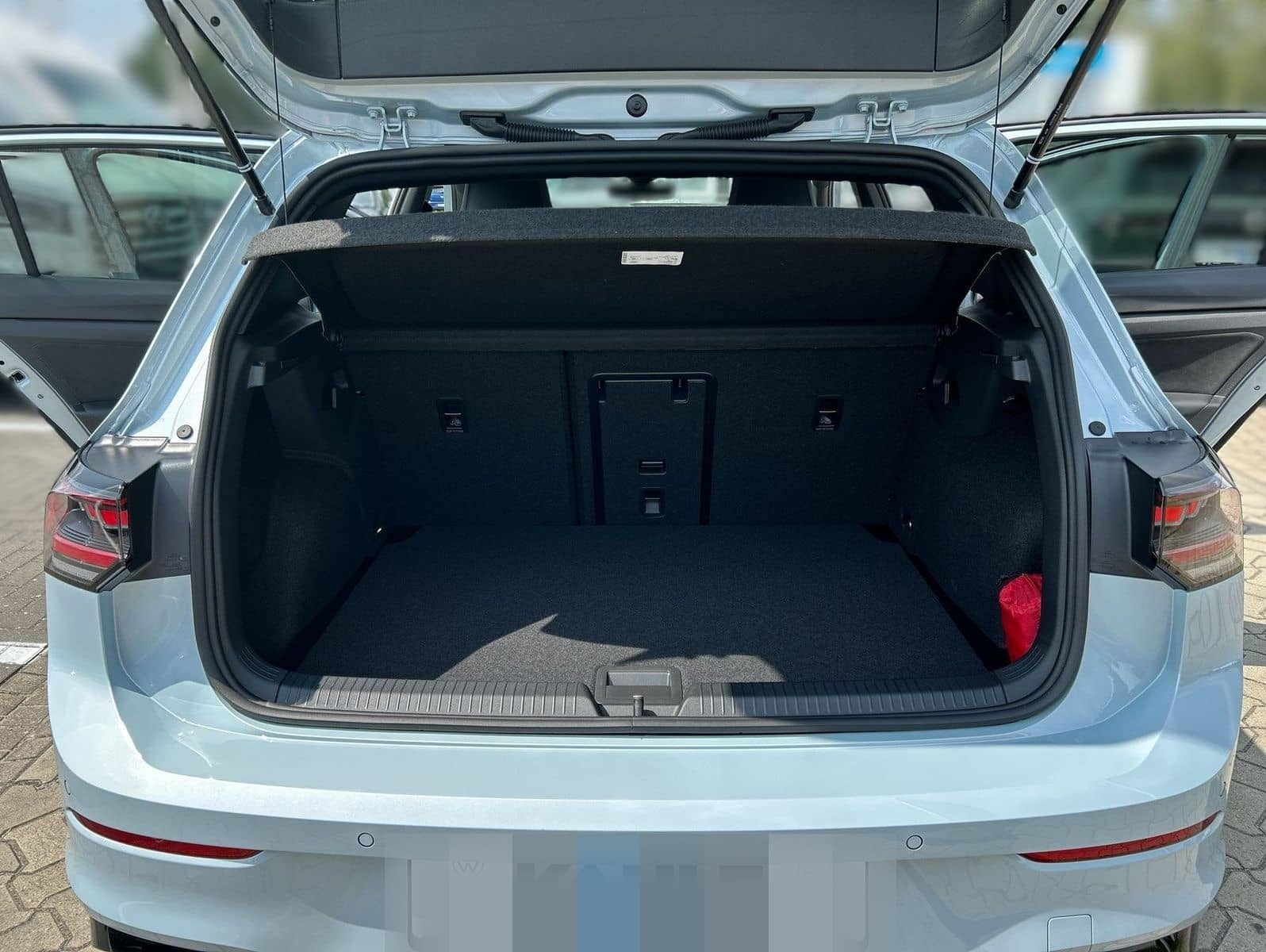 Volkswagen Golf VIII 1.5 TSI DSG R-Line Navi Panorama LED D foto 8