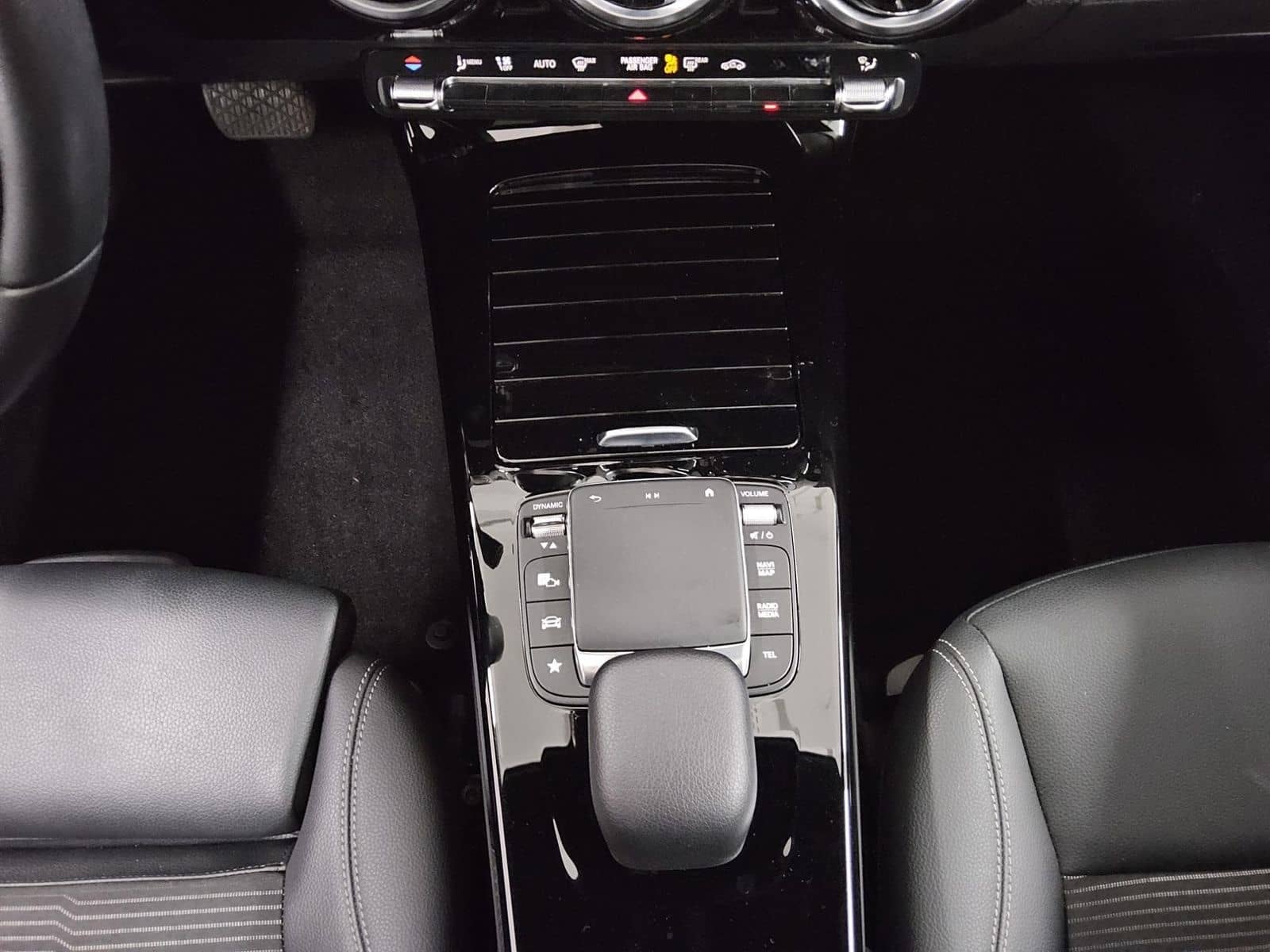 Mercedes-Benz CLA 250 Shooting Brake e Navi MBUX Panorama RFK foto 6