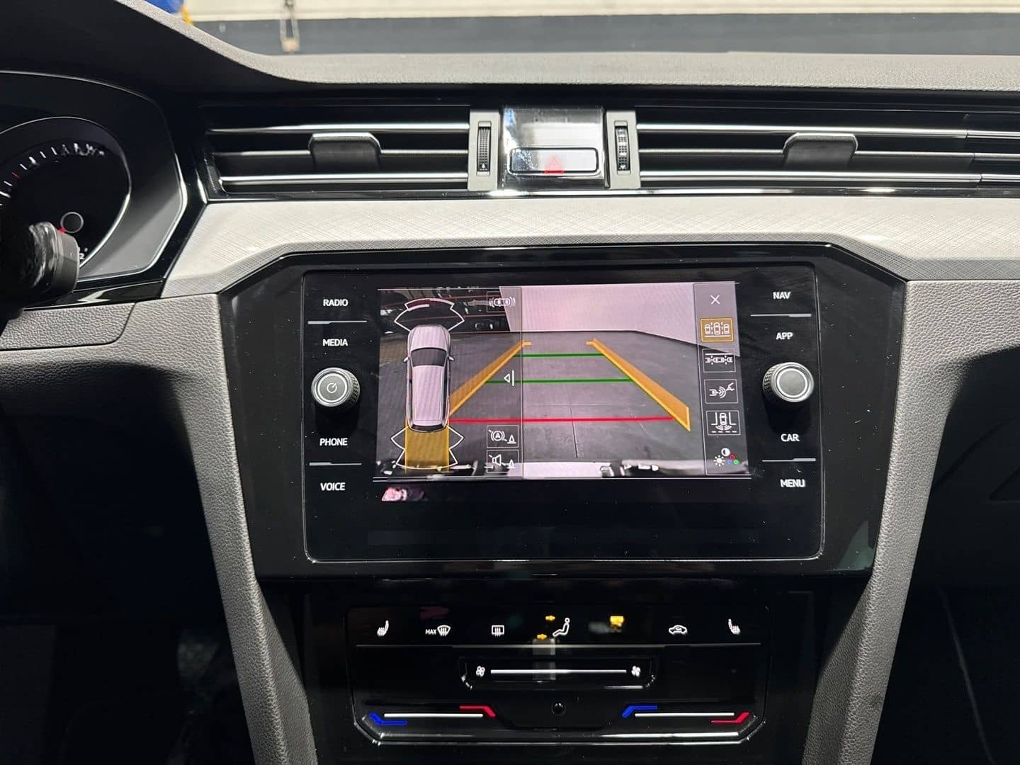 Volkswagen Passat Variant 2.0 TDI DSG BUSINESS LED SHZ KAME foto 16