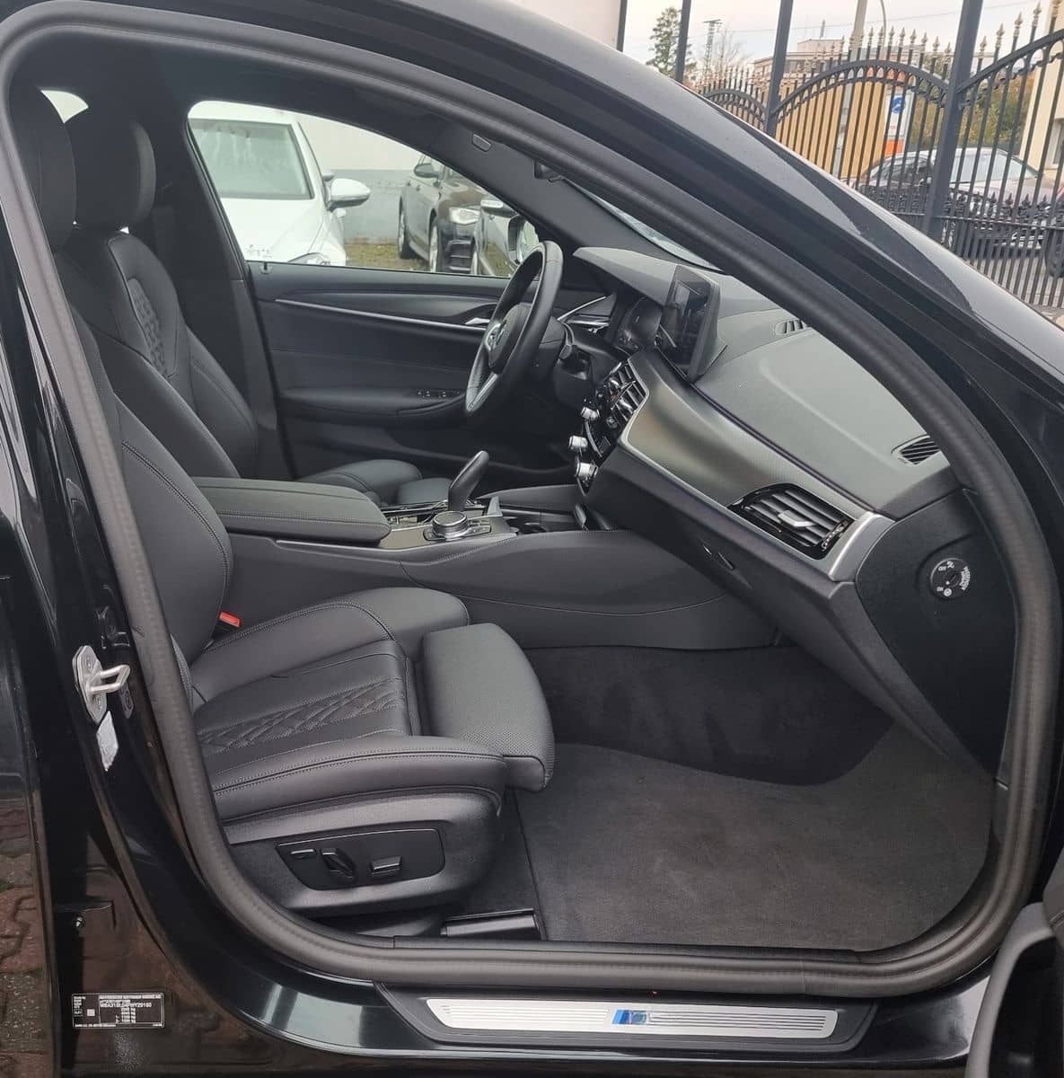 BMW 520 d M Sport-ACC-1HD-LEDER-20TKM-GARANTI-KAMERA foto 16